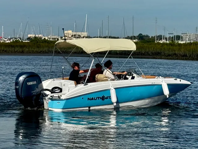 Rent a NAUTICSTAR BOATS cruiser in St. Augustine, FL near me