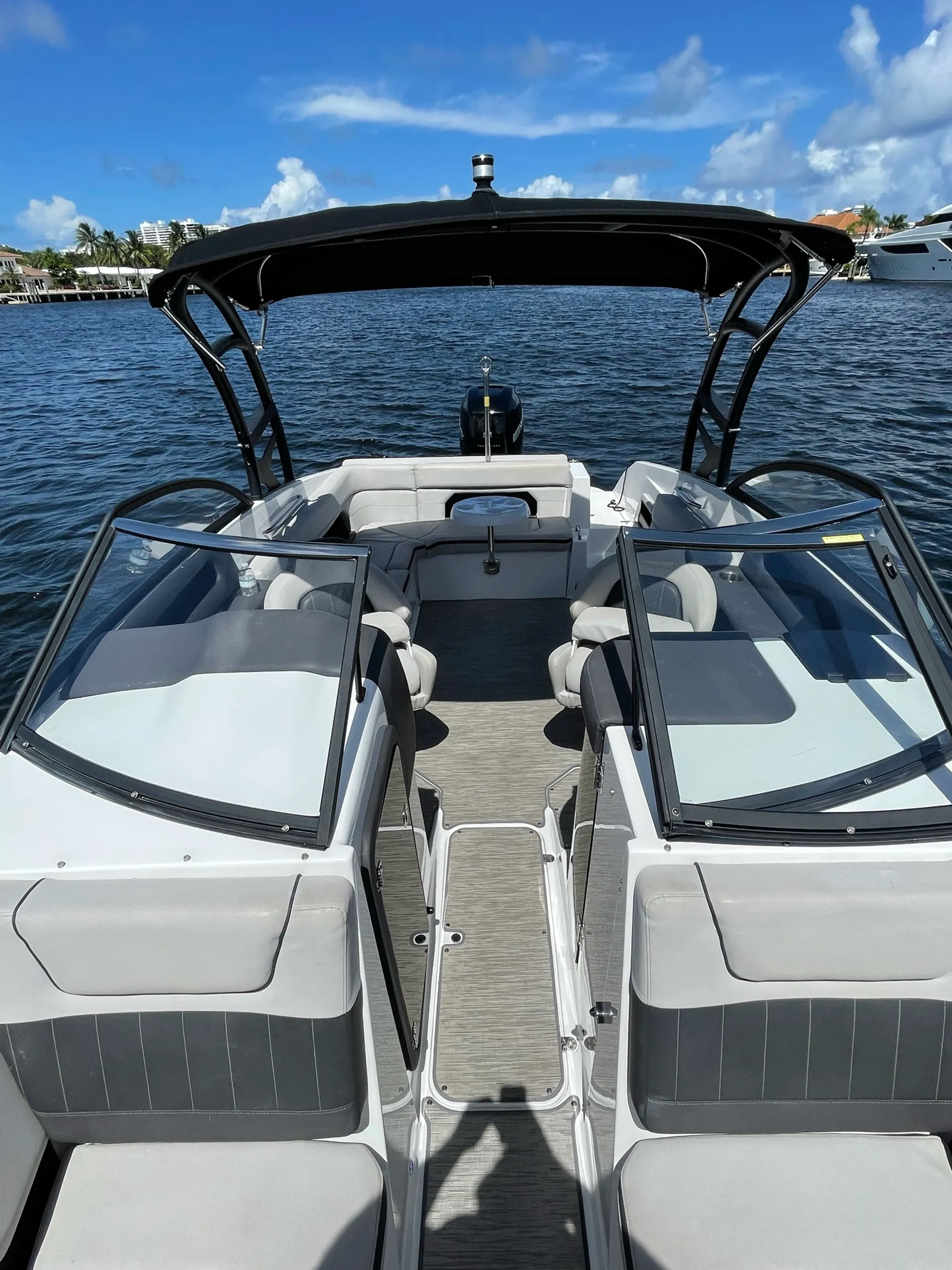 Rinker Boats QX 18 OB in Hollywood, FL — photo 3