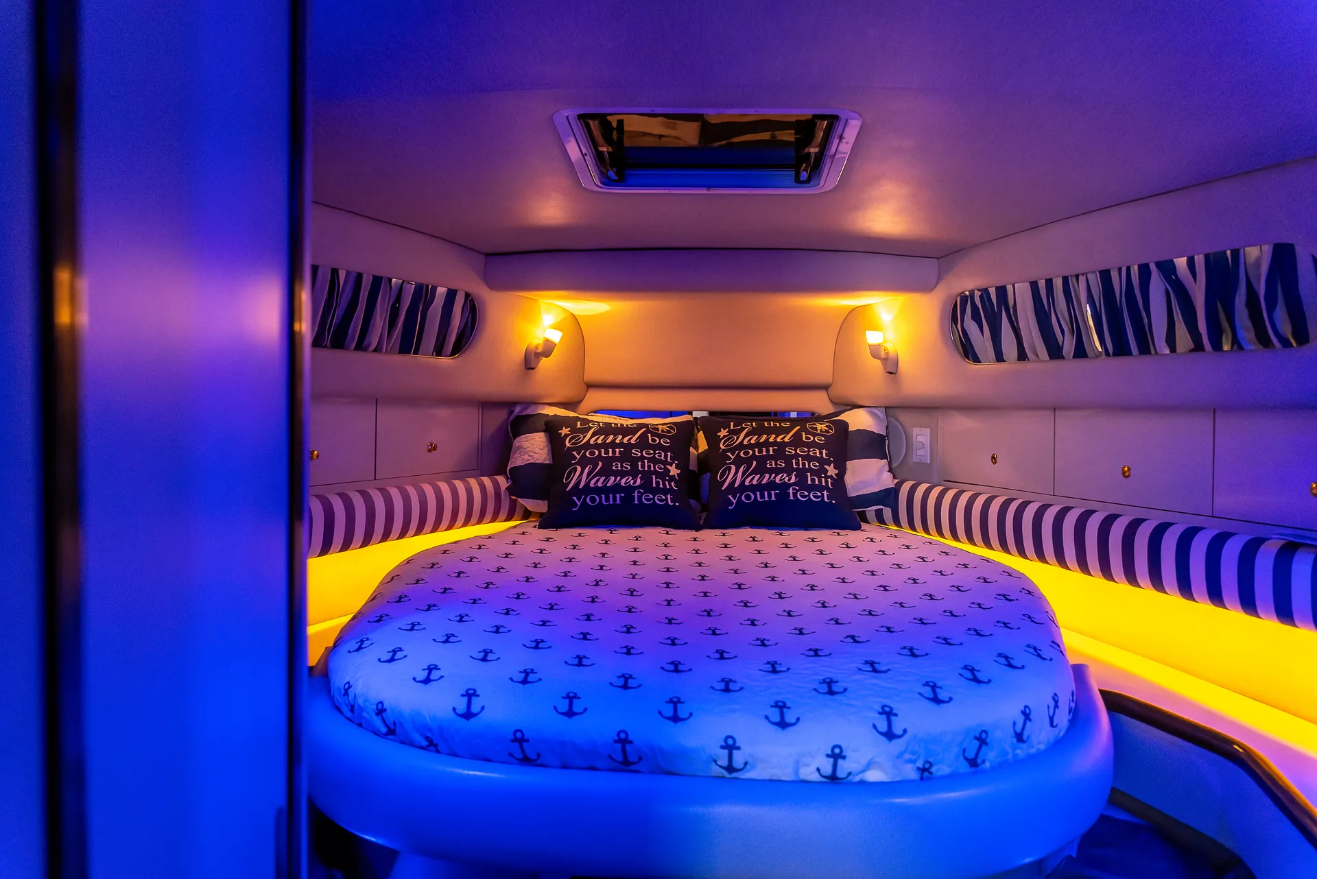 48' Beautiful Sea Ray Yacht in Miami Beach!