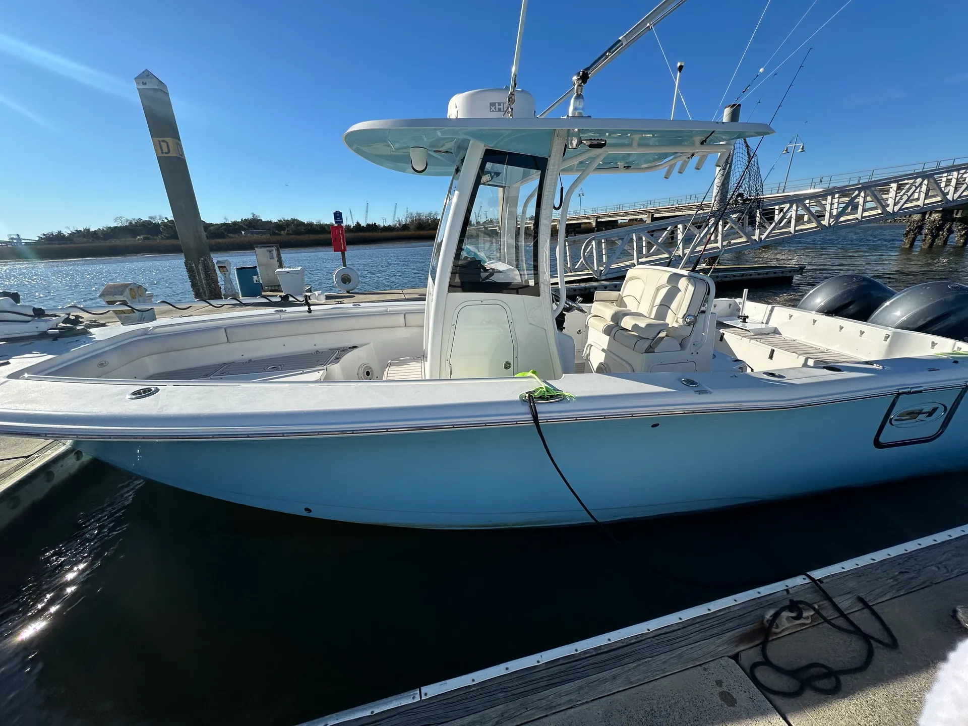 SEA HUNT BOATS GAMEFISH 27 in North Charleston, SC — photo 2