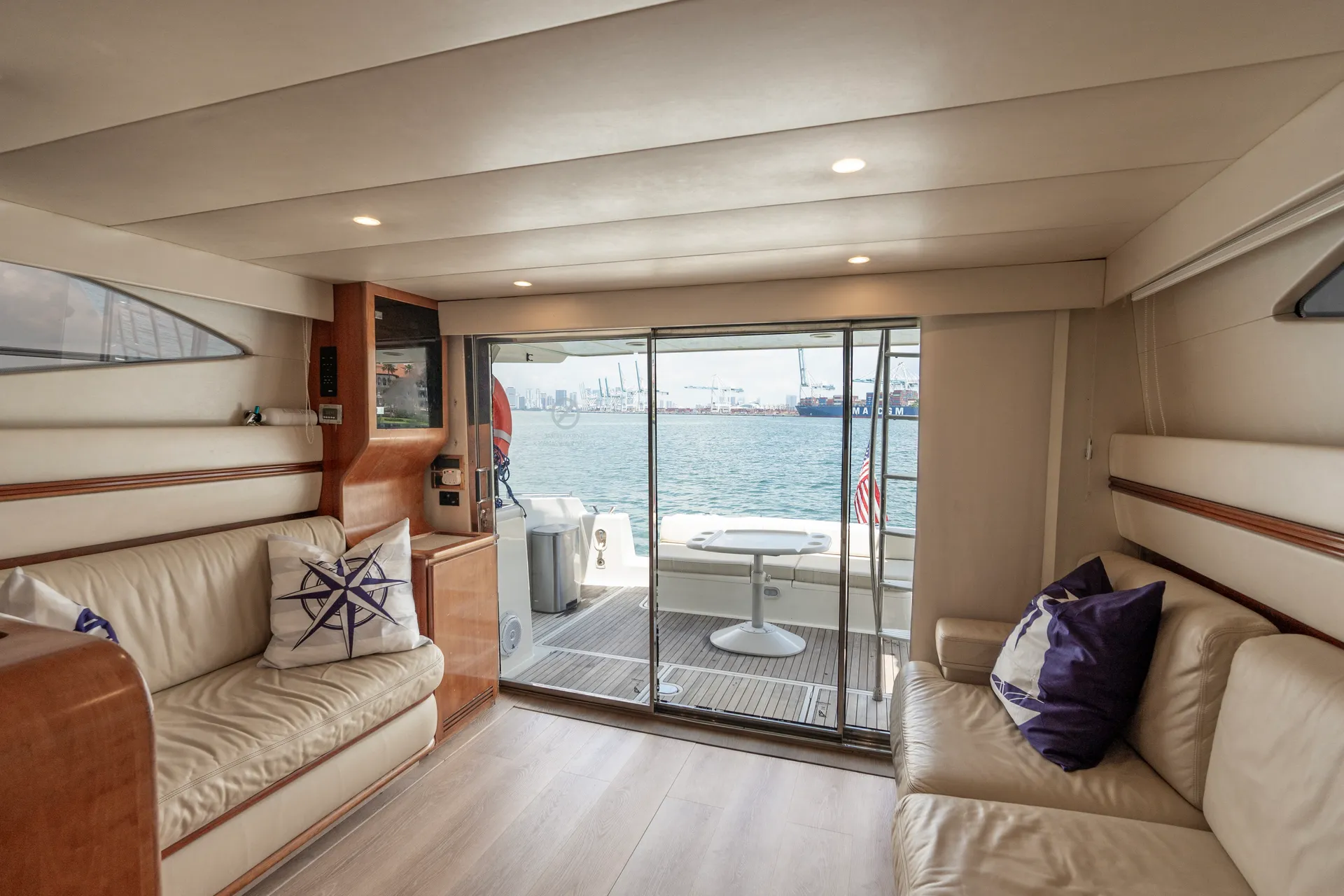 AZIMUT YACHTS 46 in Miami, FL — photo 4