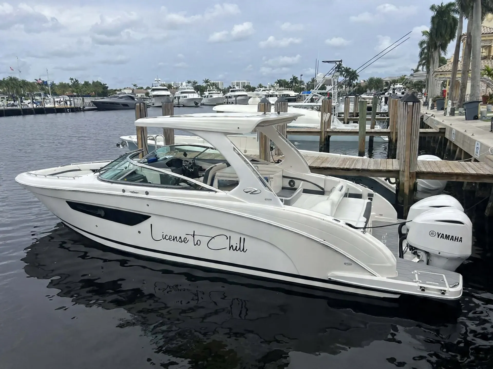 Regal Open Deck 33 feet 2017