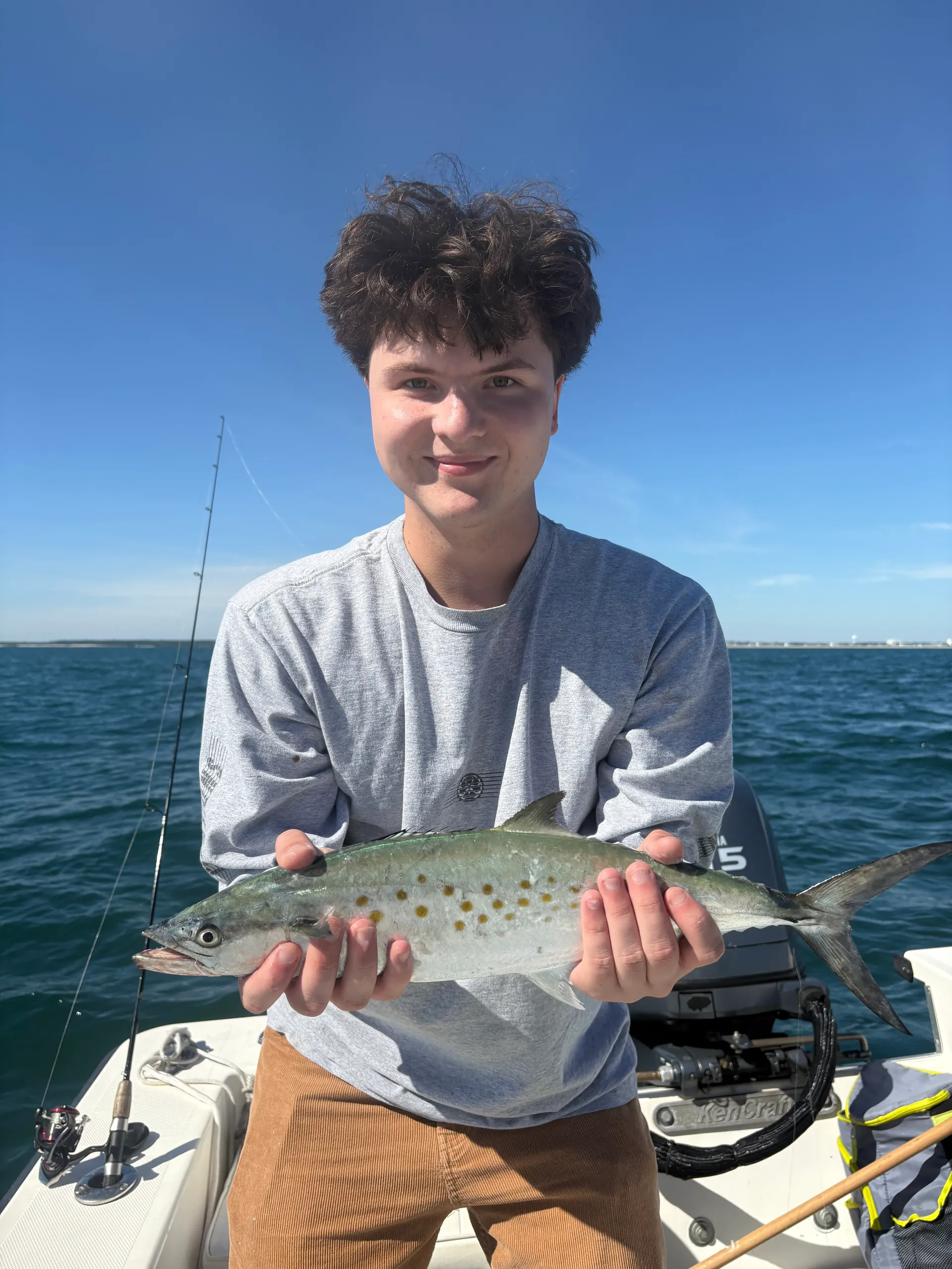 Adventures, sightseeing or fishing with Capt. Jaime on 22' Bay rider 