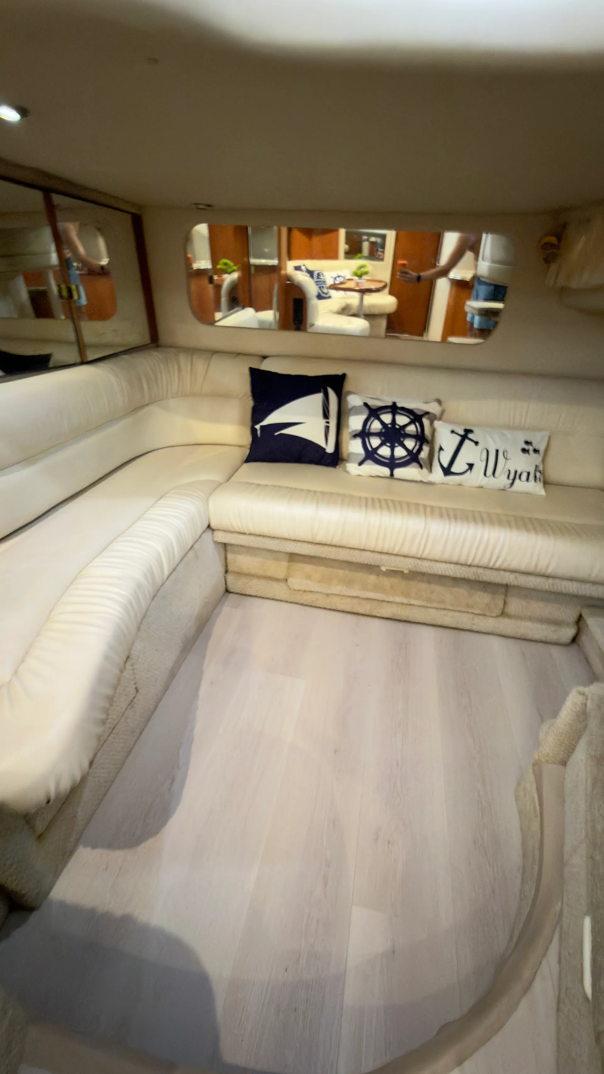 😍 Beautiful boat for cruising in Miami 😍