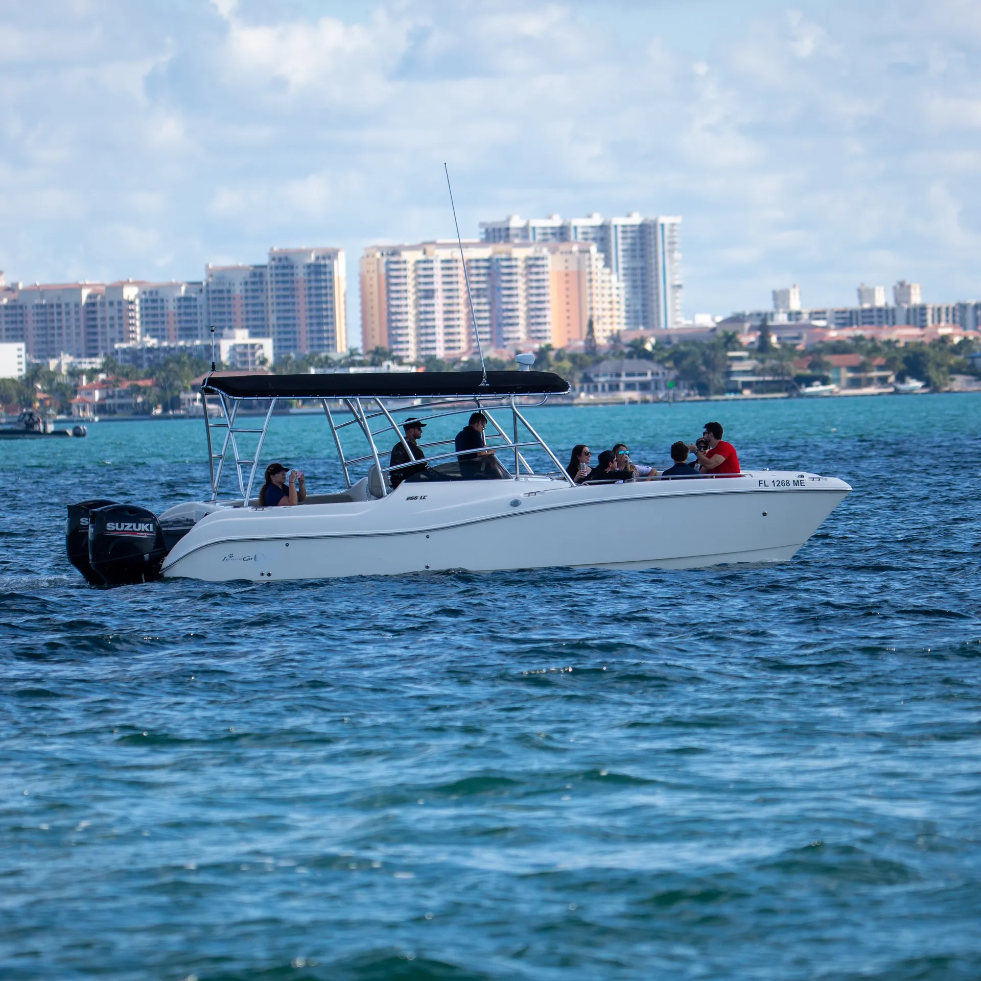 WORLD CAT BOATS 266SF in Miami, FL — photo 3