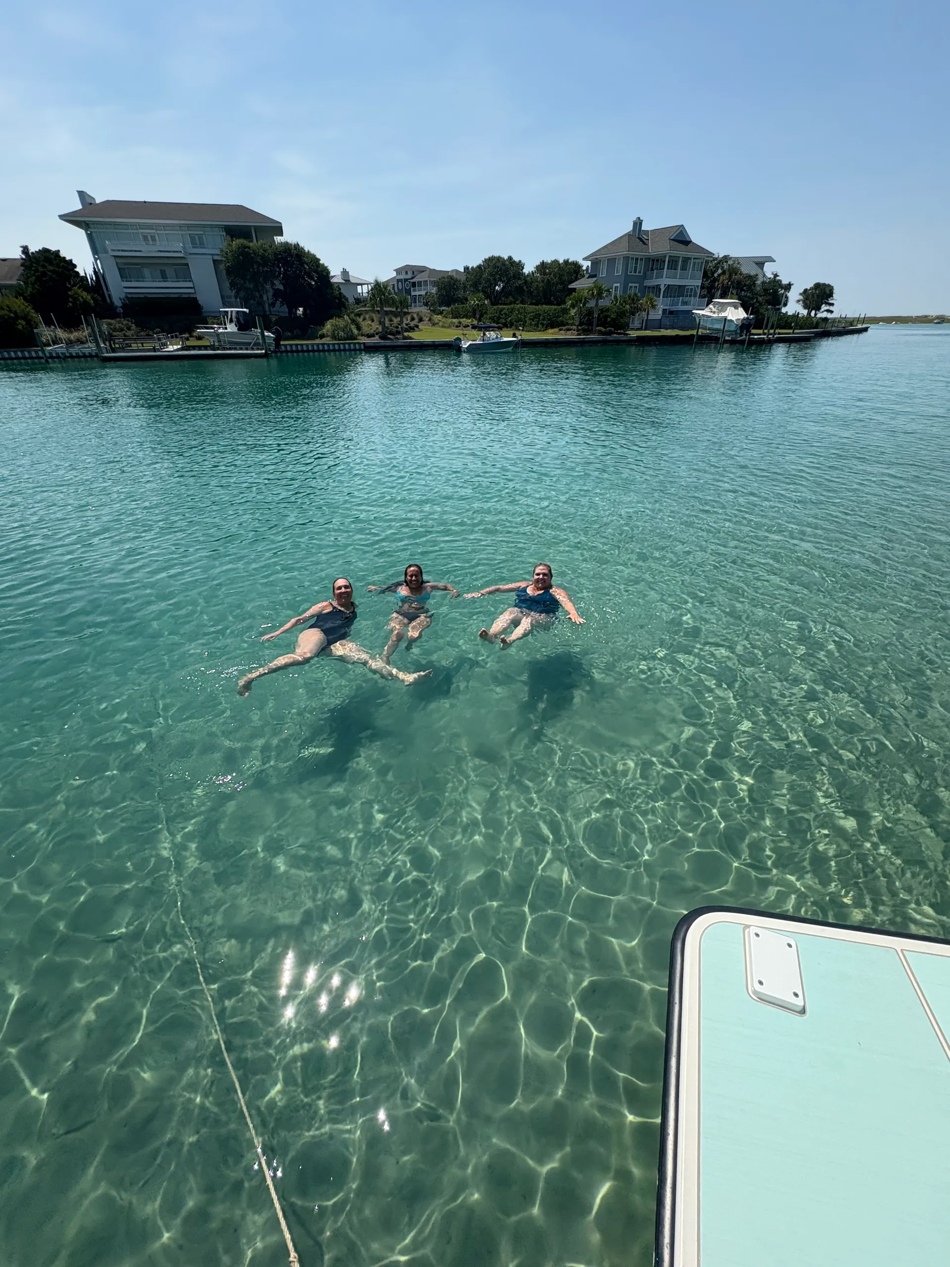 Adventures, sightseeing or fishing with Capt. Jaime on 22' Bay rider 