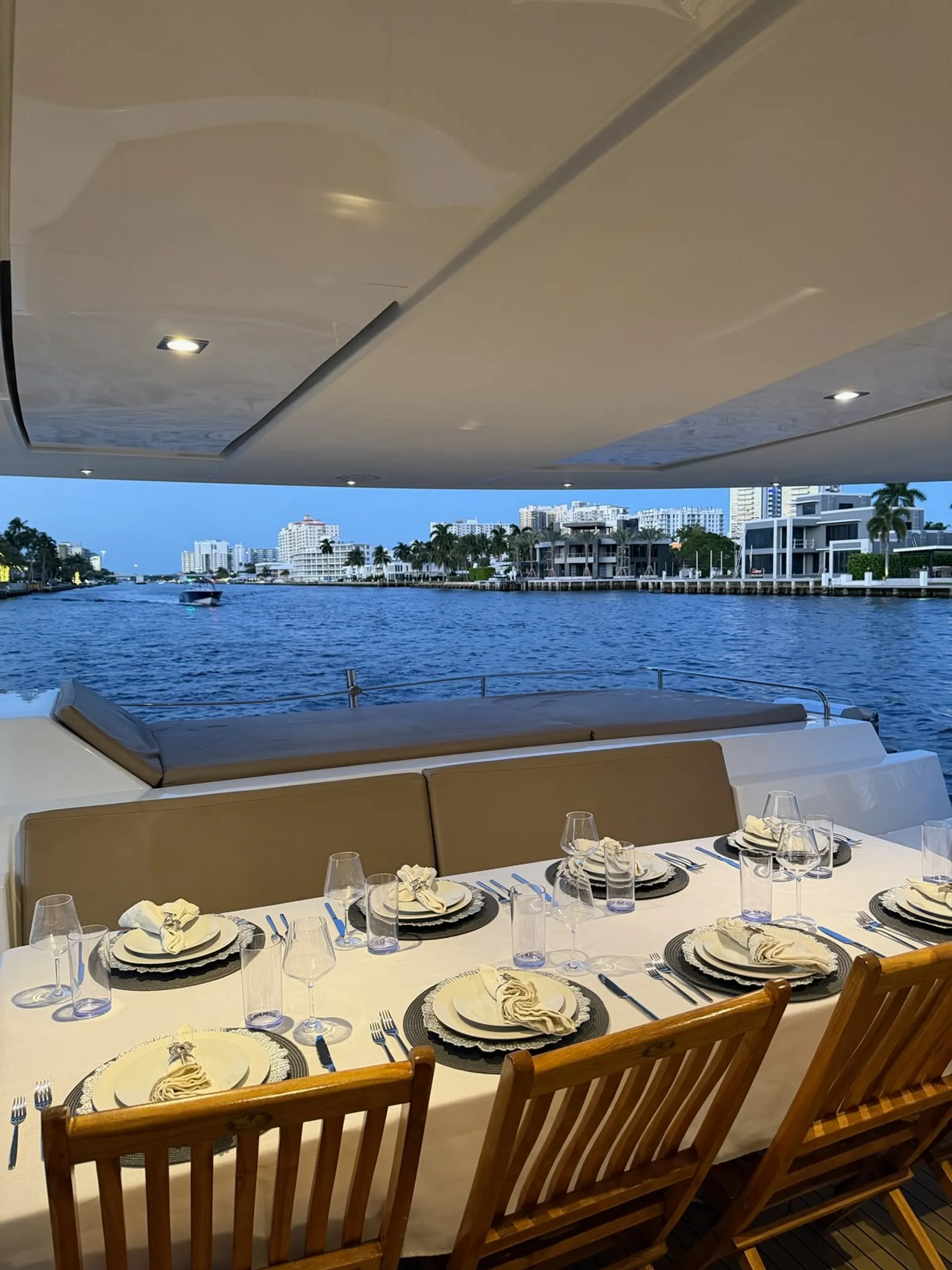 Most booked and best reviews for a reason. Enjoy the difference, 60ft