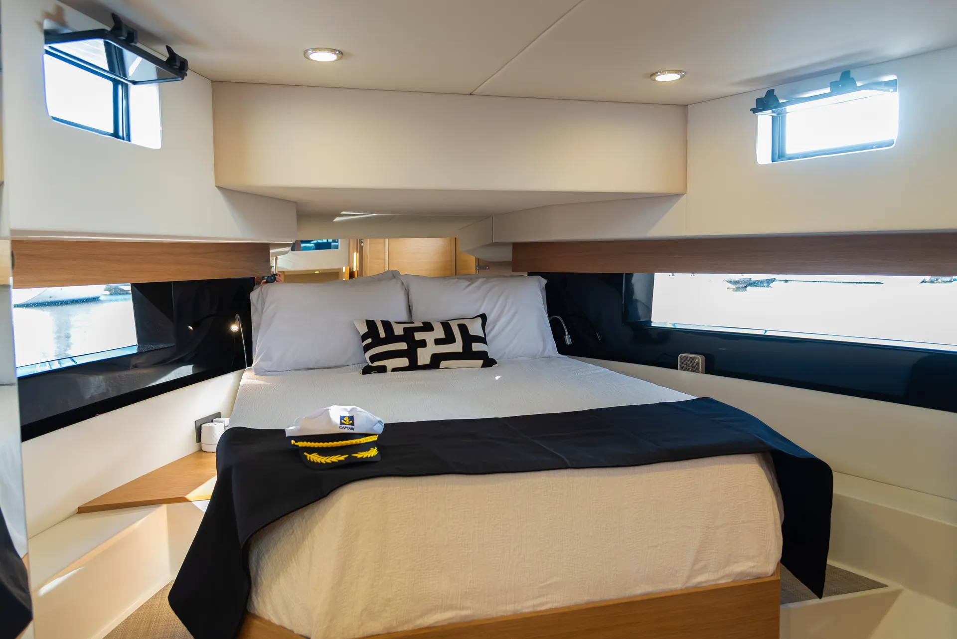 La Ondina Yacht - Party Day Perfected - Up to 13 Guests 