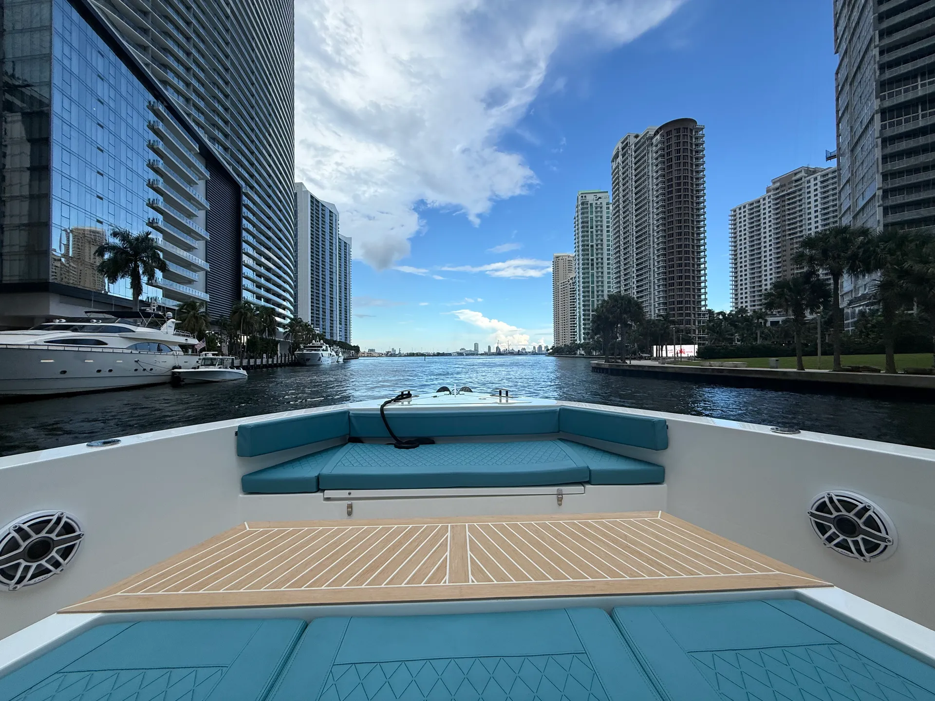 La Ondina Yacht - Party Day Perfected - Up to 13 Guests 