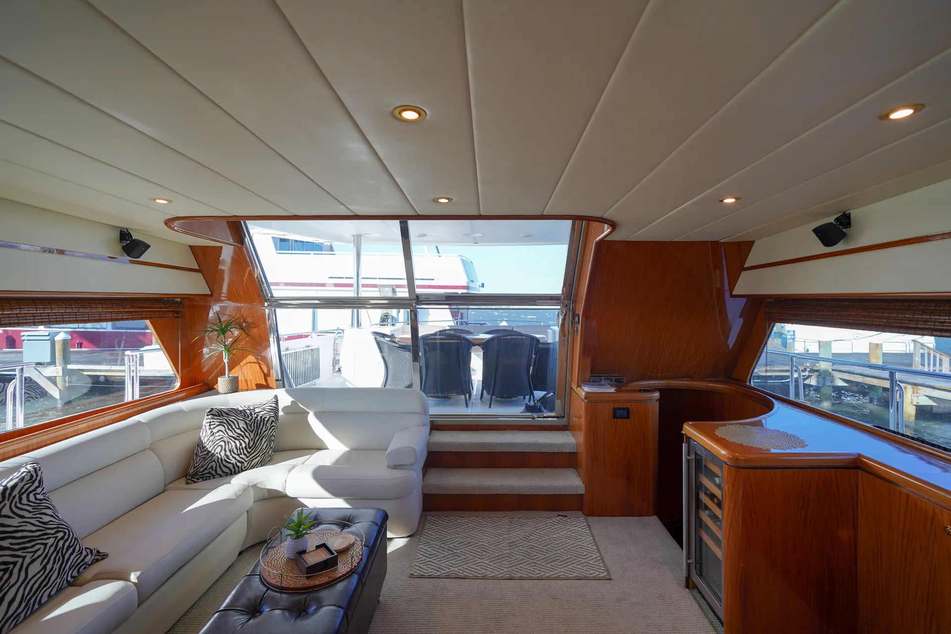 Private Luxury Yacht Available for Charter