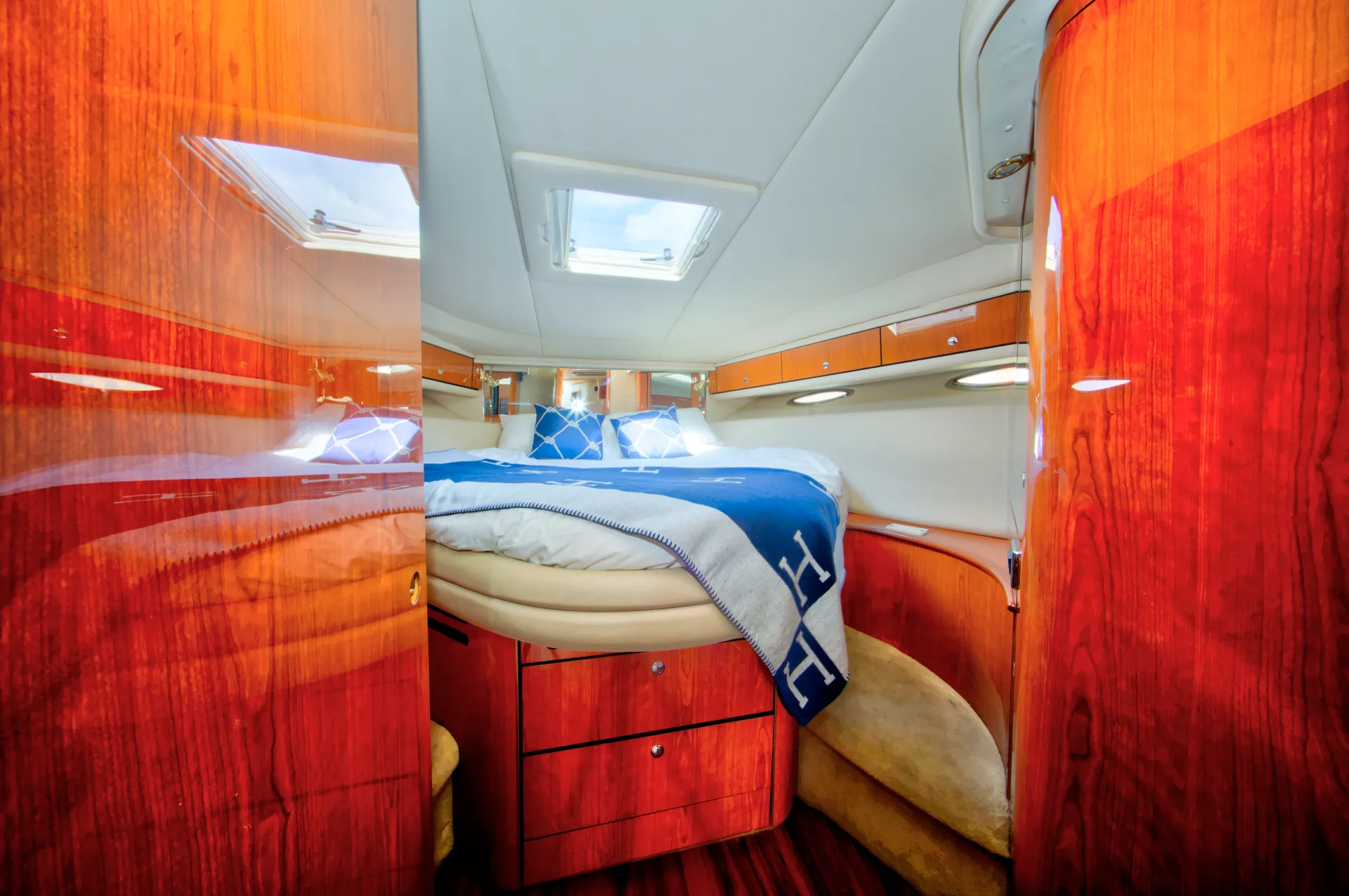 Luxury 55’ Sea Ray Yacht – Perfect Parties, Sandbars &amp; Sunset Cruises