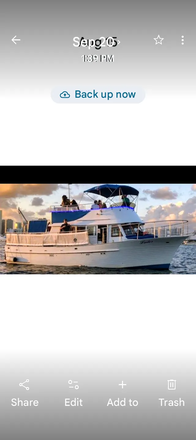 Rent a motor yacht in Miami, FL near me