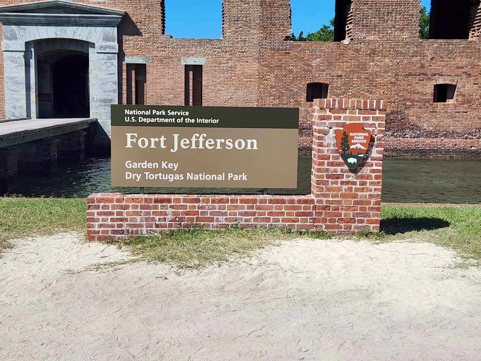 Ultimate speed, spacious comfort and elegant style... Best Time Ever!