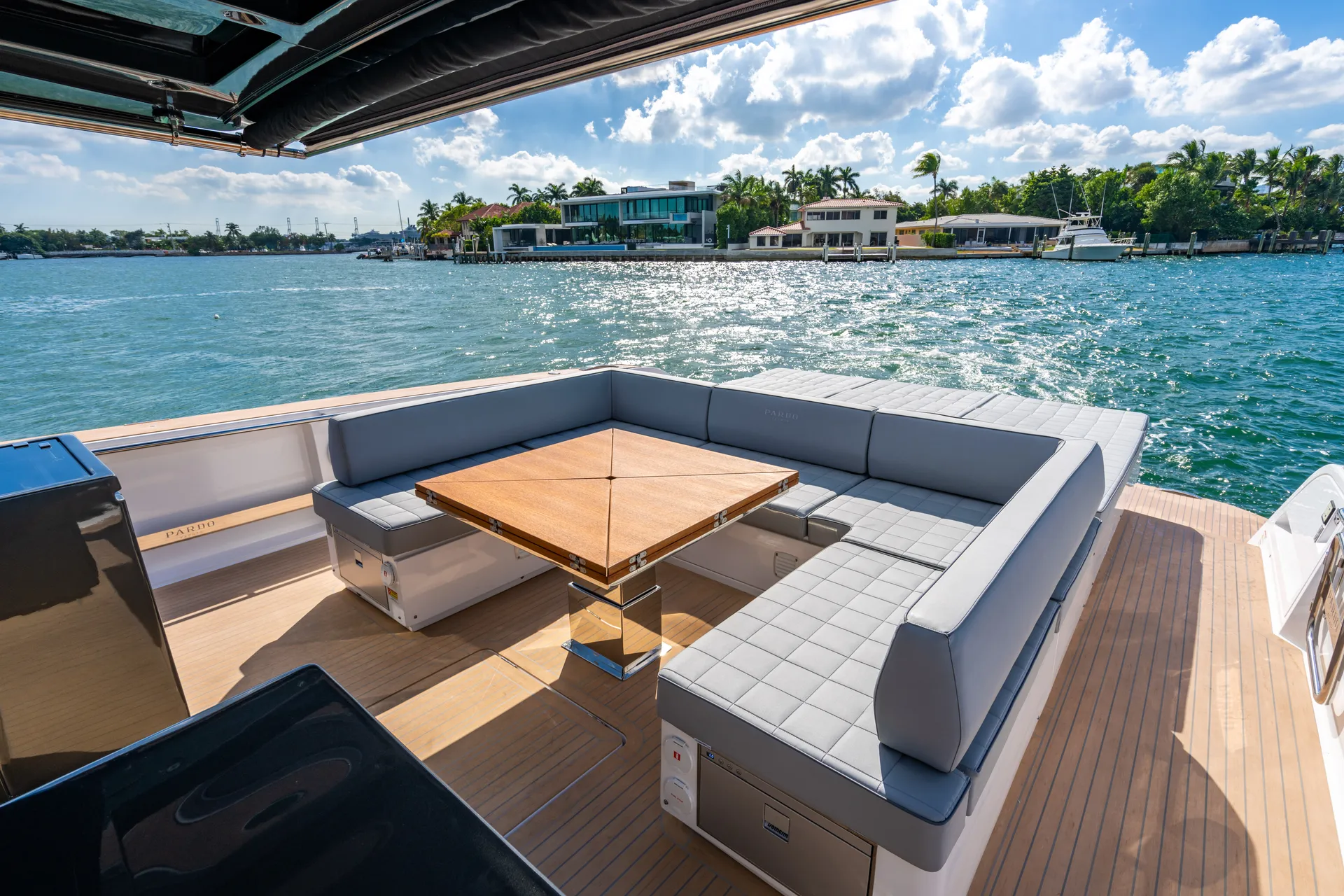 💎Book the Most Luxurious Yacht in Fort Lauderdale