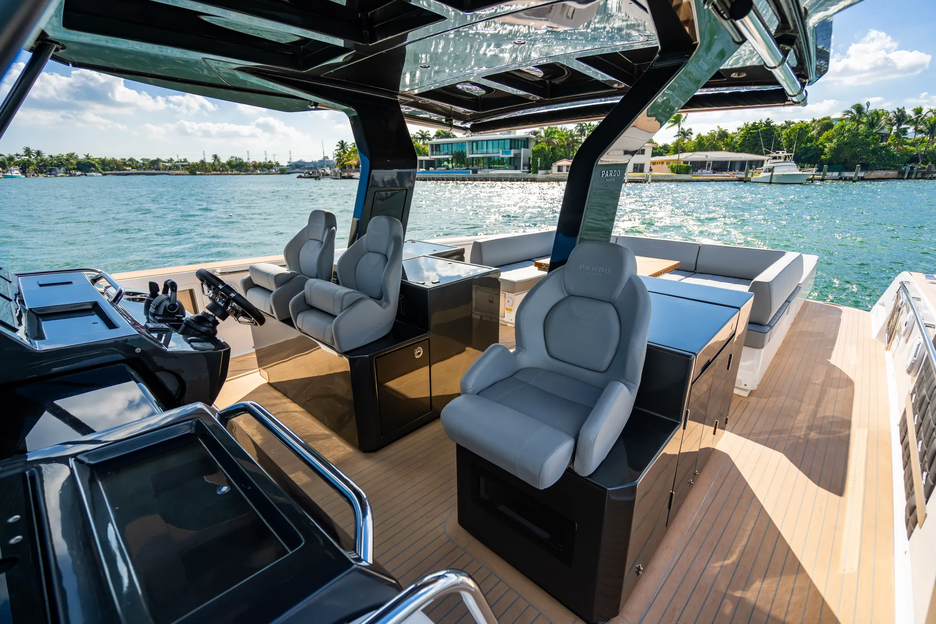 💎Book the Most Luxurious Yacht in Fort Lauderdale