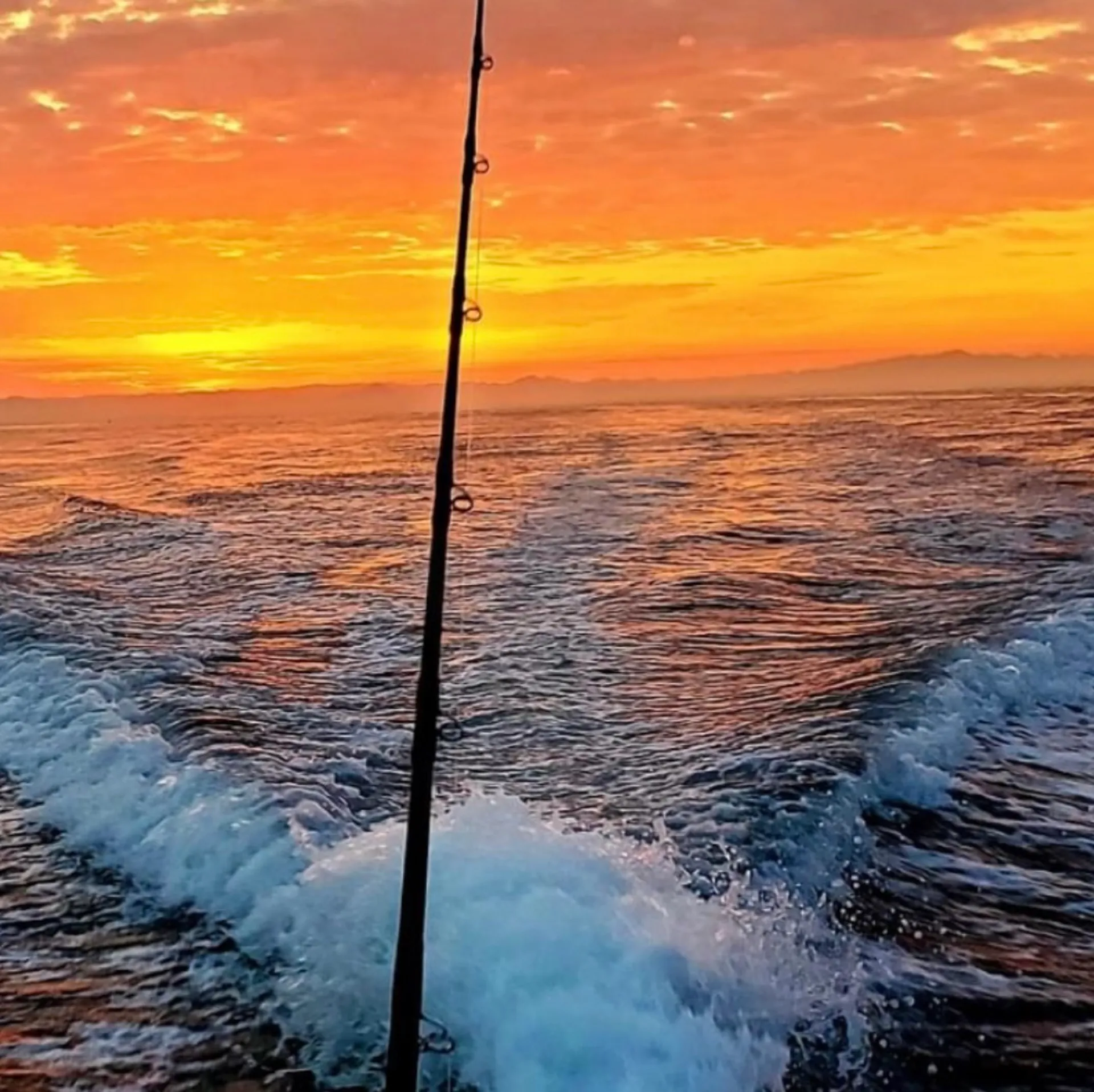 40ft Luxury Performance Cruiser. Perfect for parties and cruises.