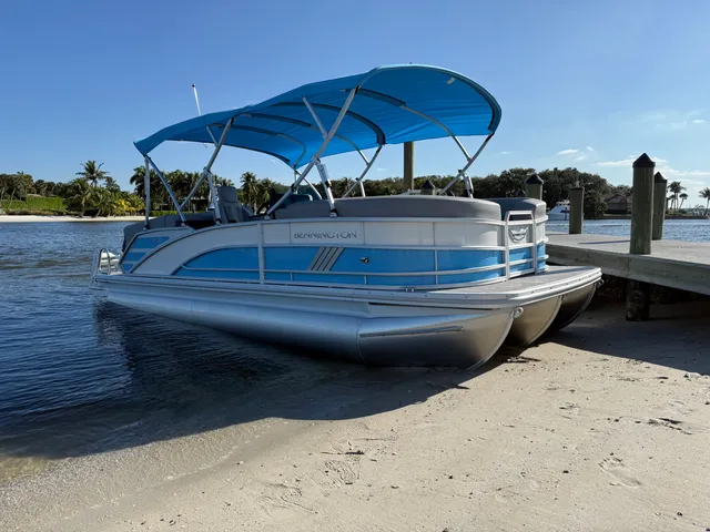 Rent a BENNINGTON MARINE pontoon in Jupiter, FL near me