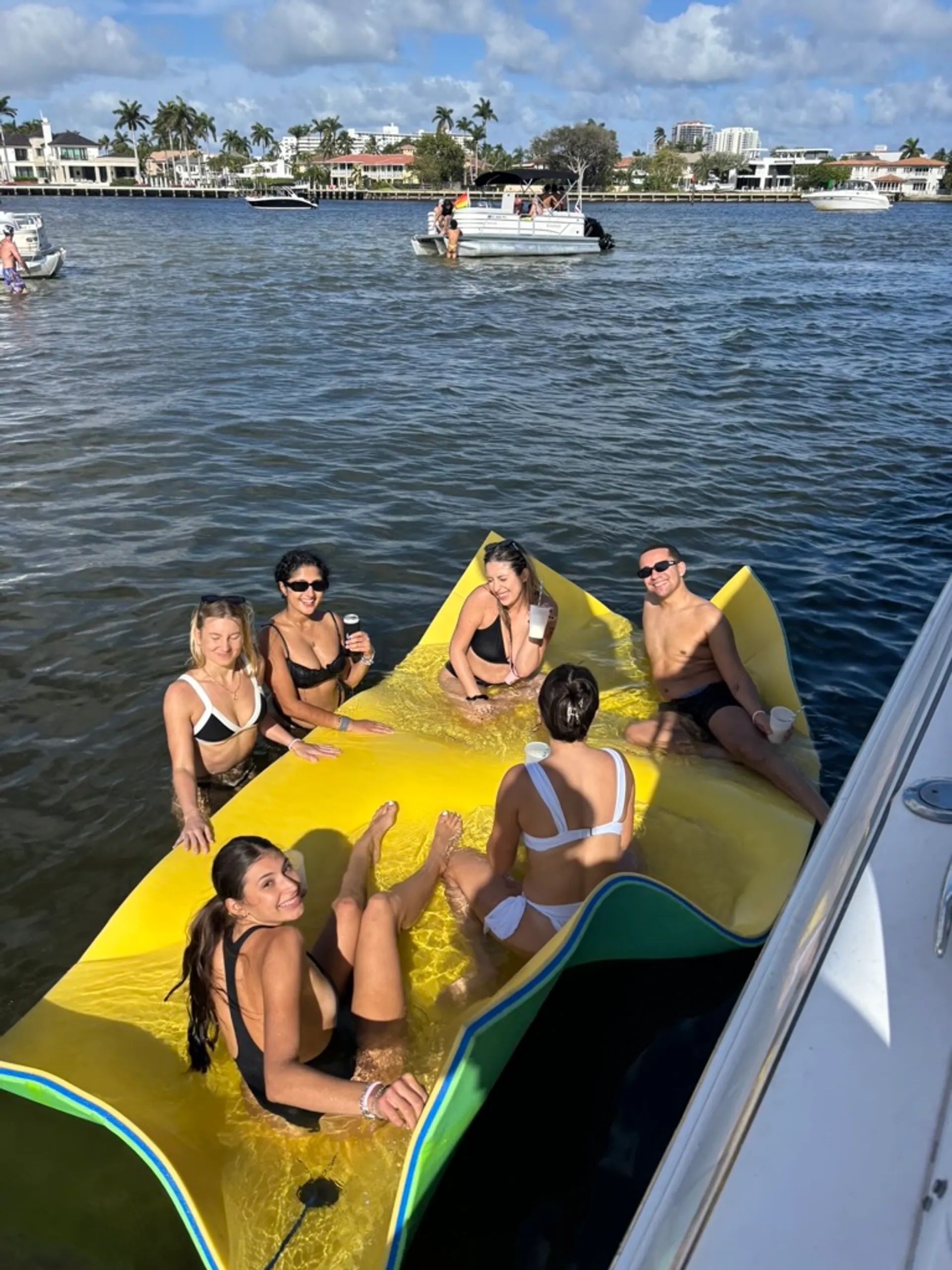 🚤 Bachelorette party|
 Yacht Charter | Sandbar party; Sunset Cruises