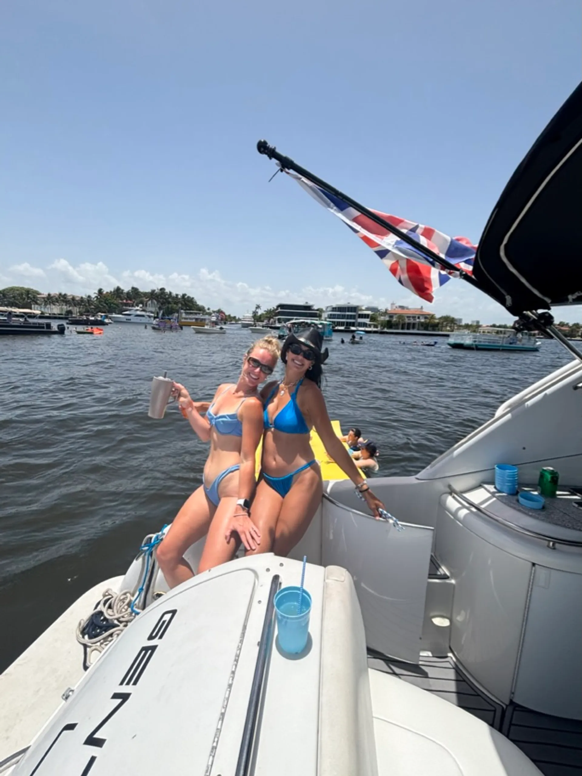 🚤 Bachelorette party|
 Yacht Charter | Sandbar party; Sunset Cruises