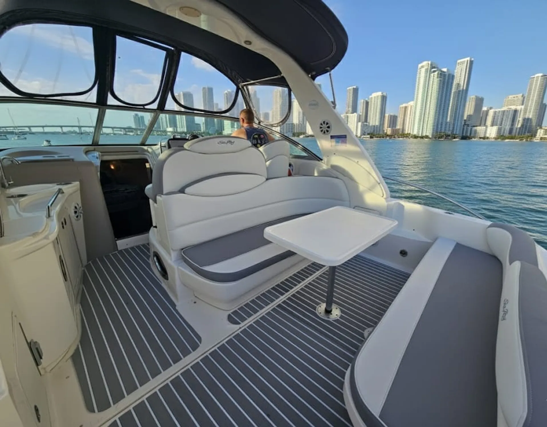⭐ Luxury 34ft Sea Ray – Miami Bay &amp; Sandbar Cruise.🛥️  