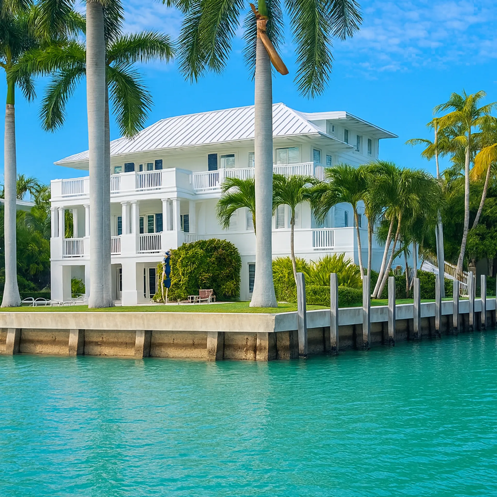 37ft Rinker FREE Champagne on 4hr+Miami Cruise 