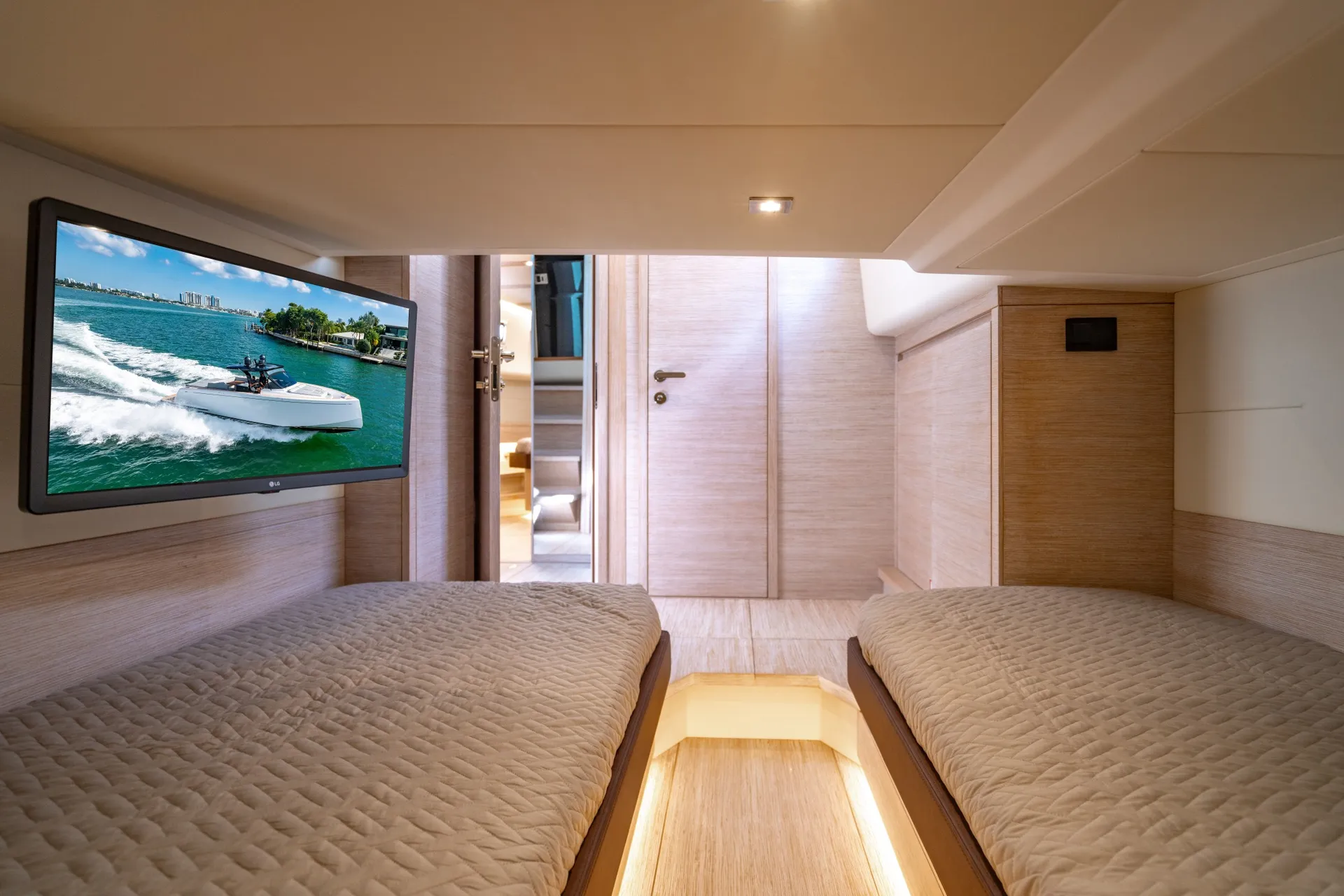 💎Book the Most Luxurious Yacht in Fort Lauderdale