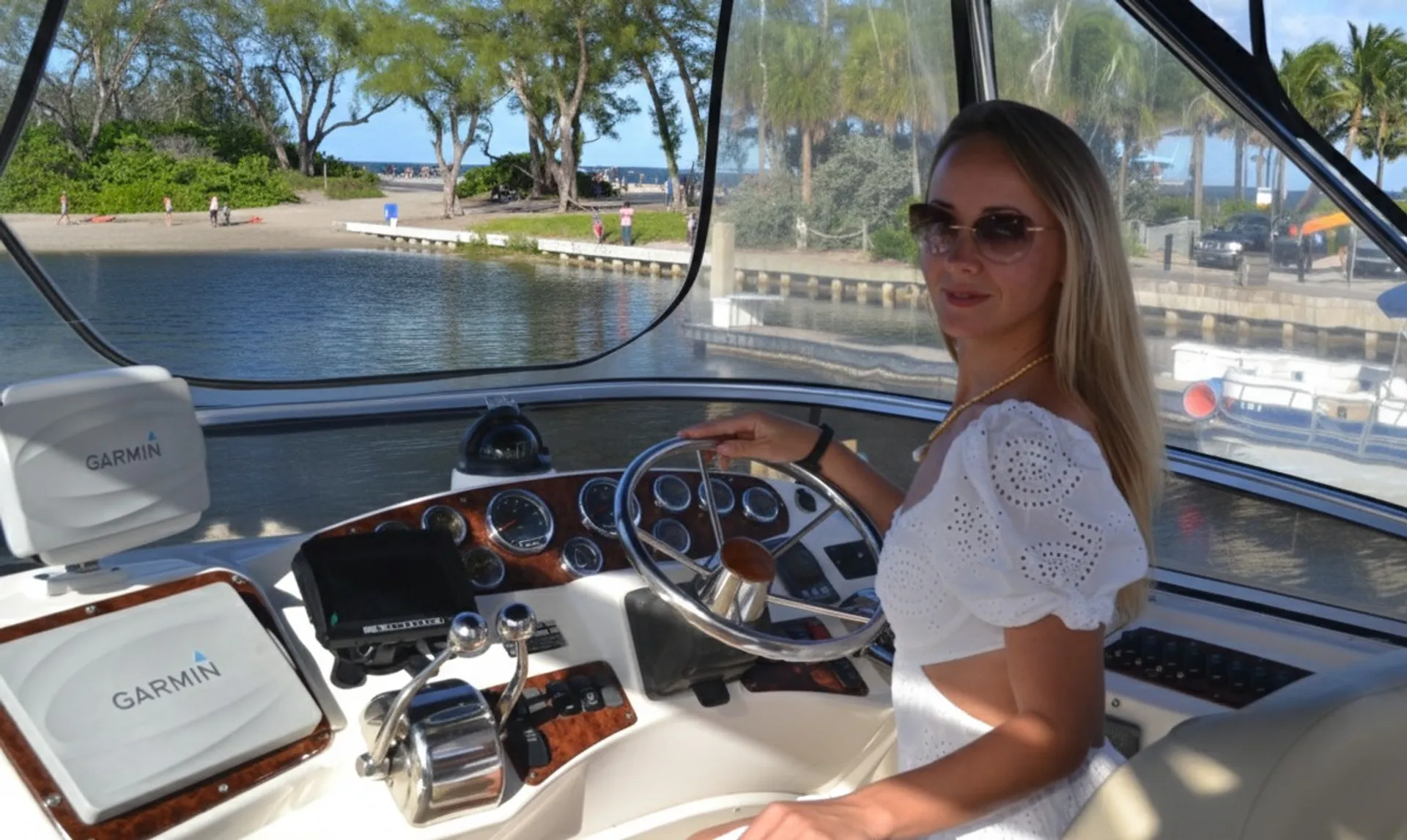 ALL-INCLUSIVE Fort Lauderdale Yacht  35' Meridian (Captain﹠Fuel Inc)