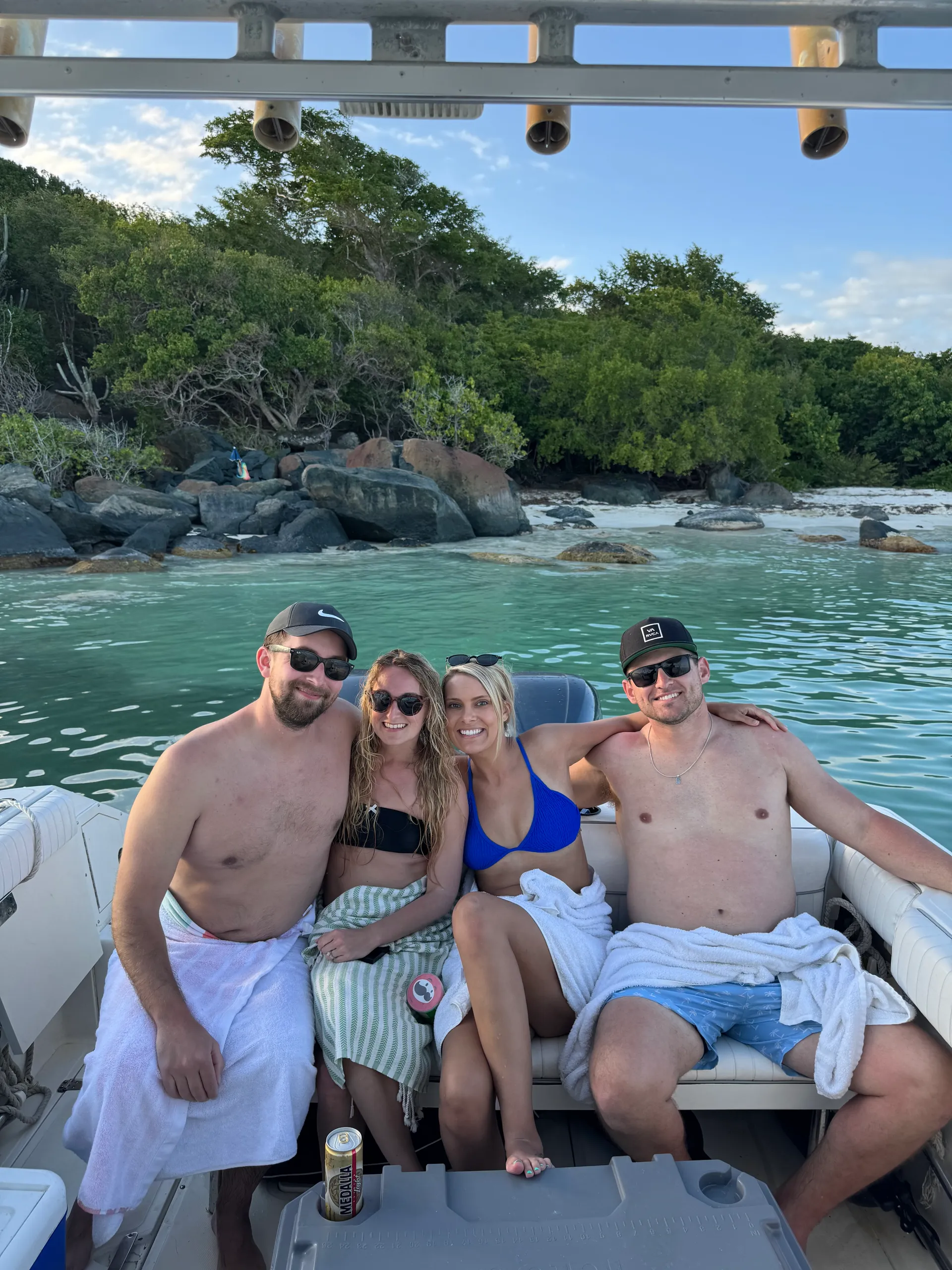 Boston Whaler 24’ – Smooth Ride to Icacos/Palomino (Captain Included)