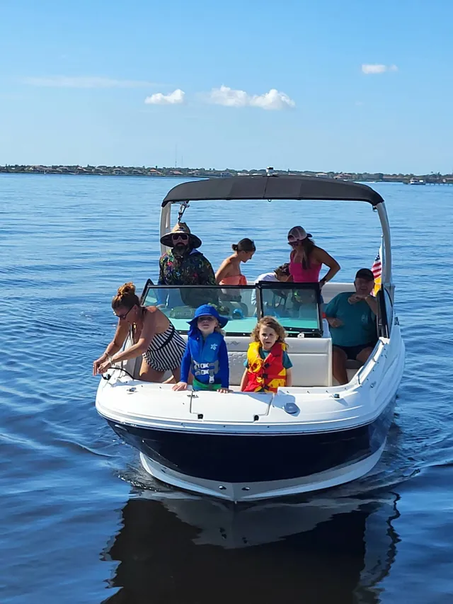 Rent a SEA RAY BOATS bow rider in Sarasota, FL near me