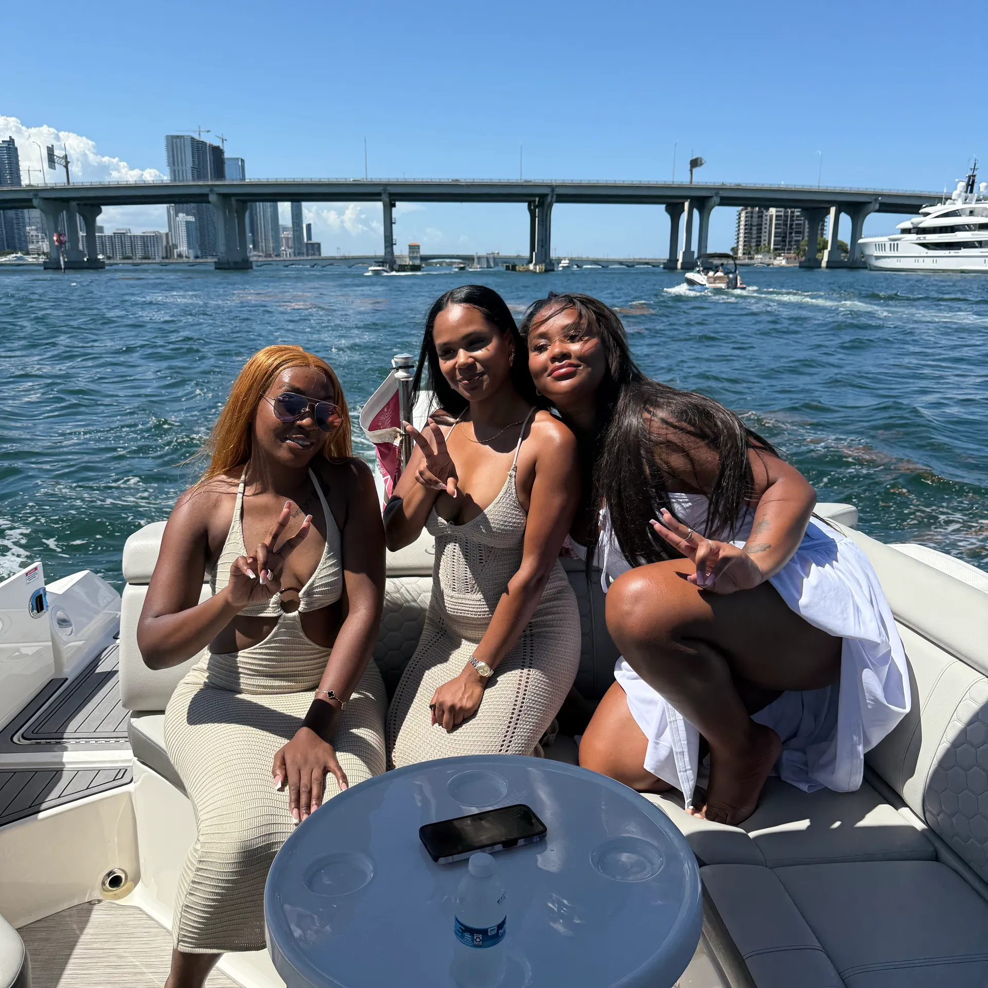 LUXURY MIAMI BOAT EXPERIENCE 🌴 -
🎉FREE HOUR ❗️NO HIDDEN FEES ❗️