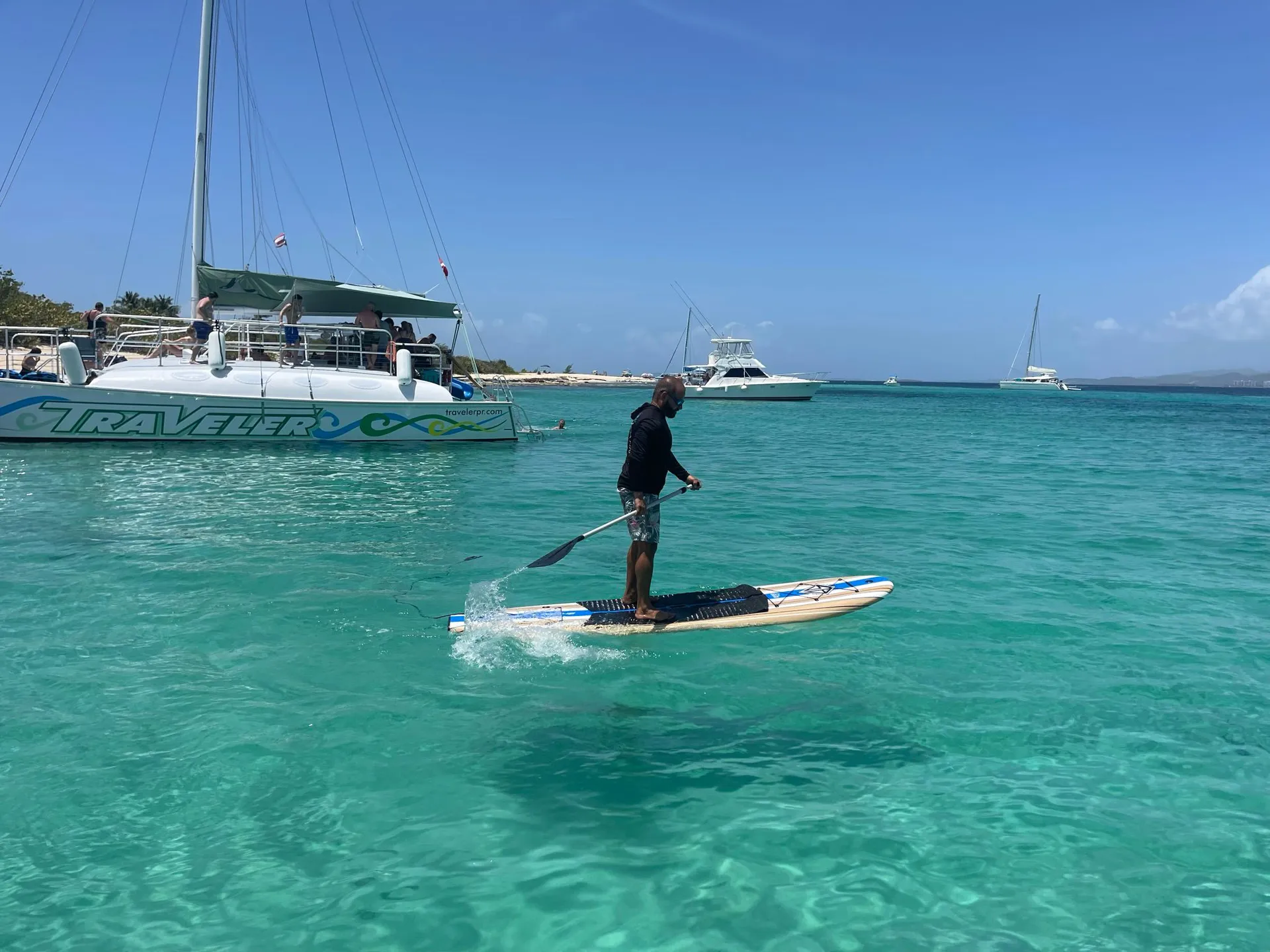 Wellcraft yacht 30 - local cruise to the islands