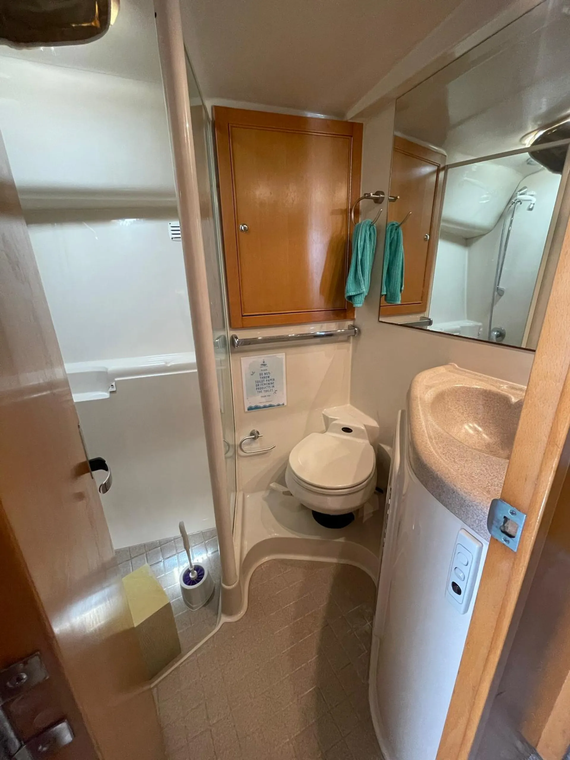 Riviera 40 best yacht to cruise to the local islands