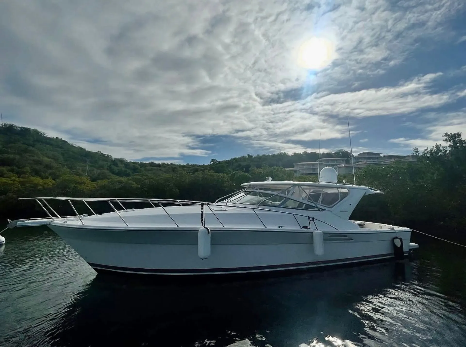 Riviera 40 best yacht to cruise to the local islands