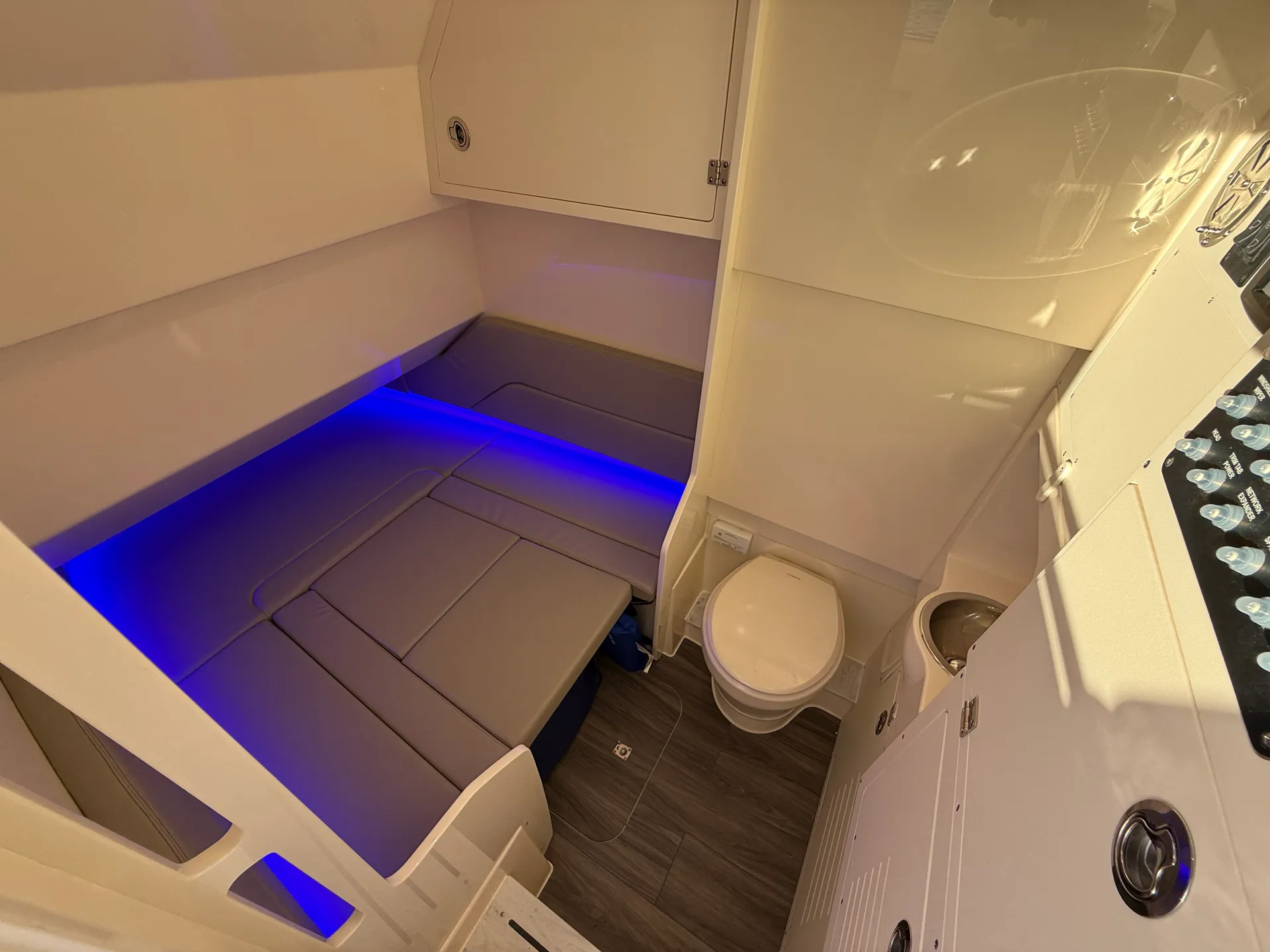 Brand New 2026 Scout 330 LXF (Sunsets), (Half/Full Day), (SandBars).