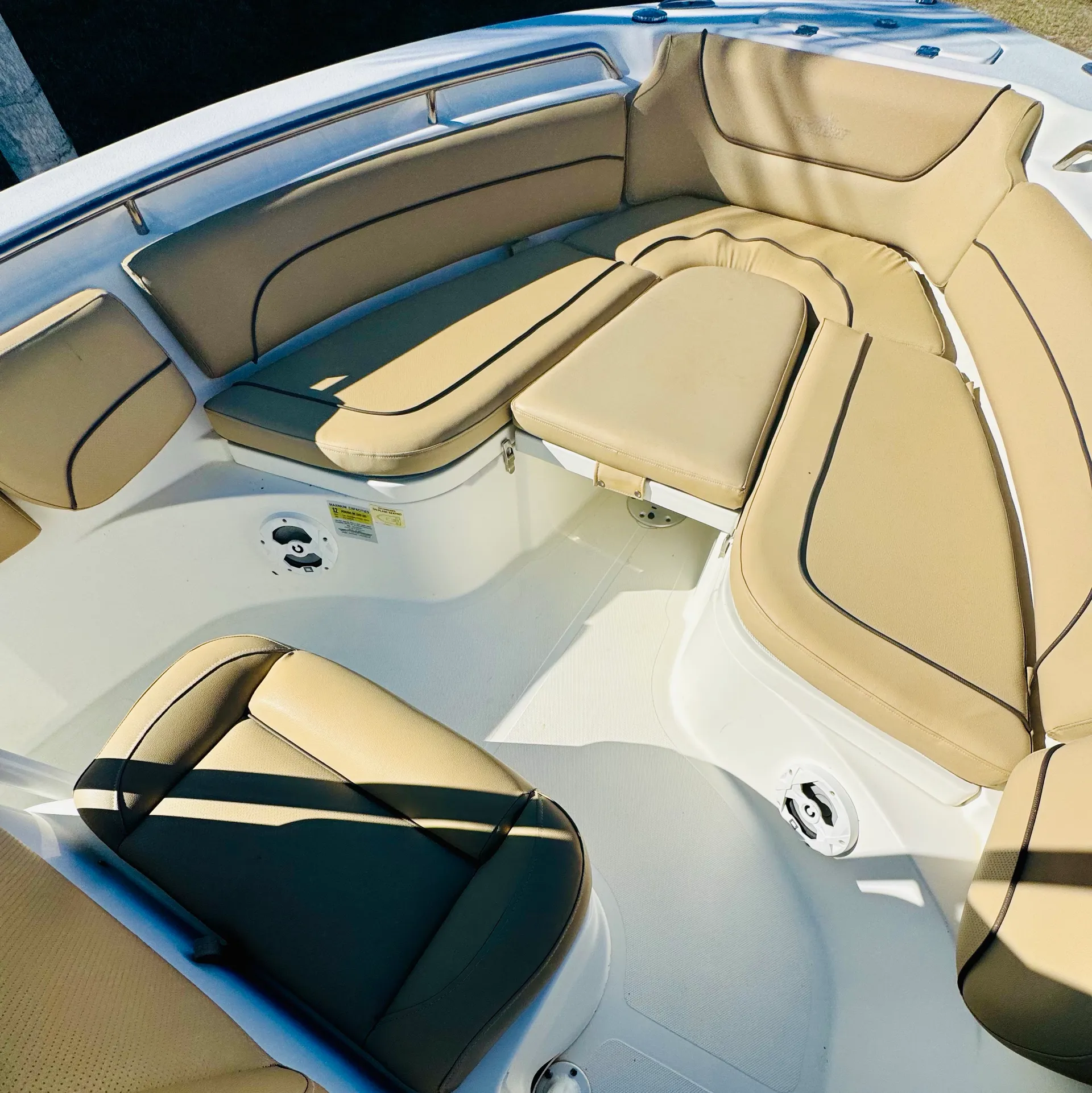 23ft Nautic Star Legacy. Multi day rentals. holds up to 10