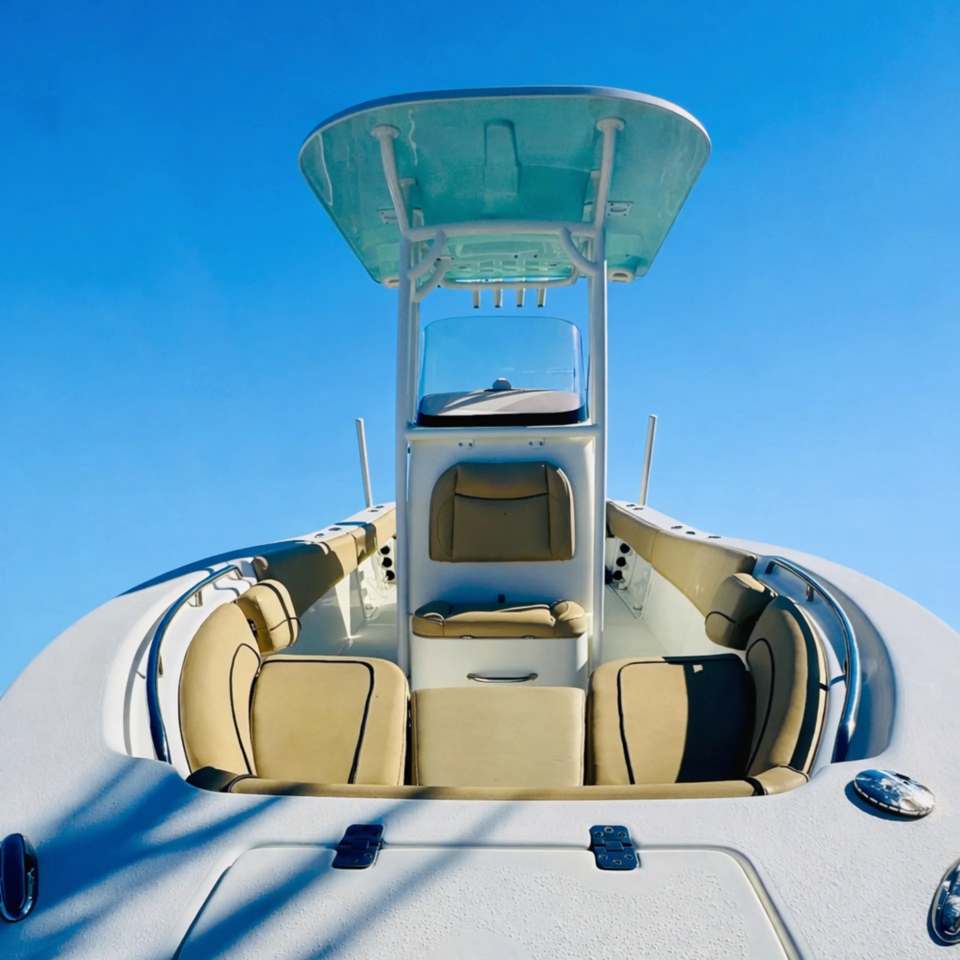 23ft Nautic Star Legacy. Multi day rentals. holds up to 10