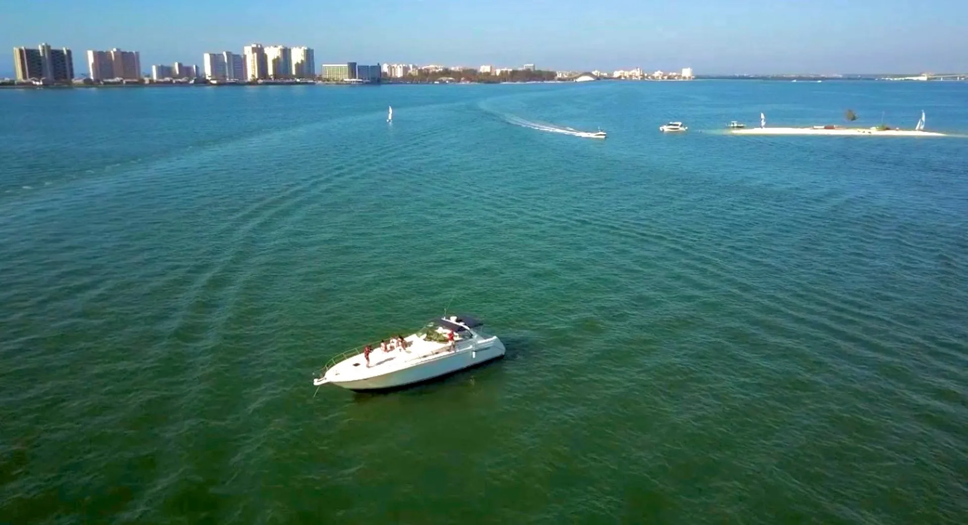 Yacht Rental Succulenta Rosé Captian Included