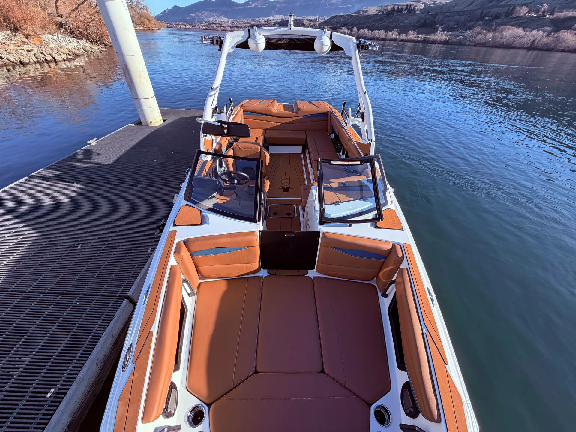 2026 Axis A245 Ultimate Surfboat