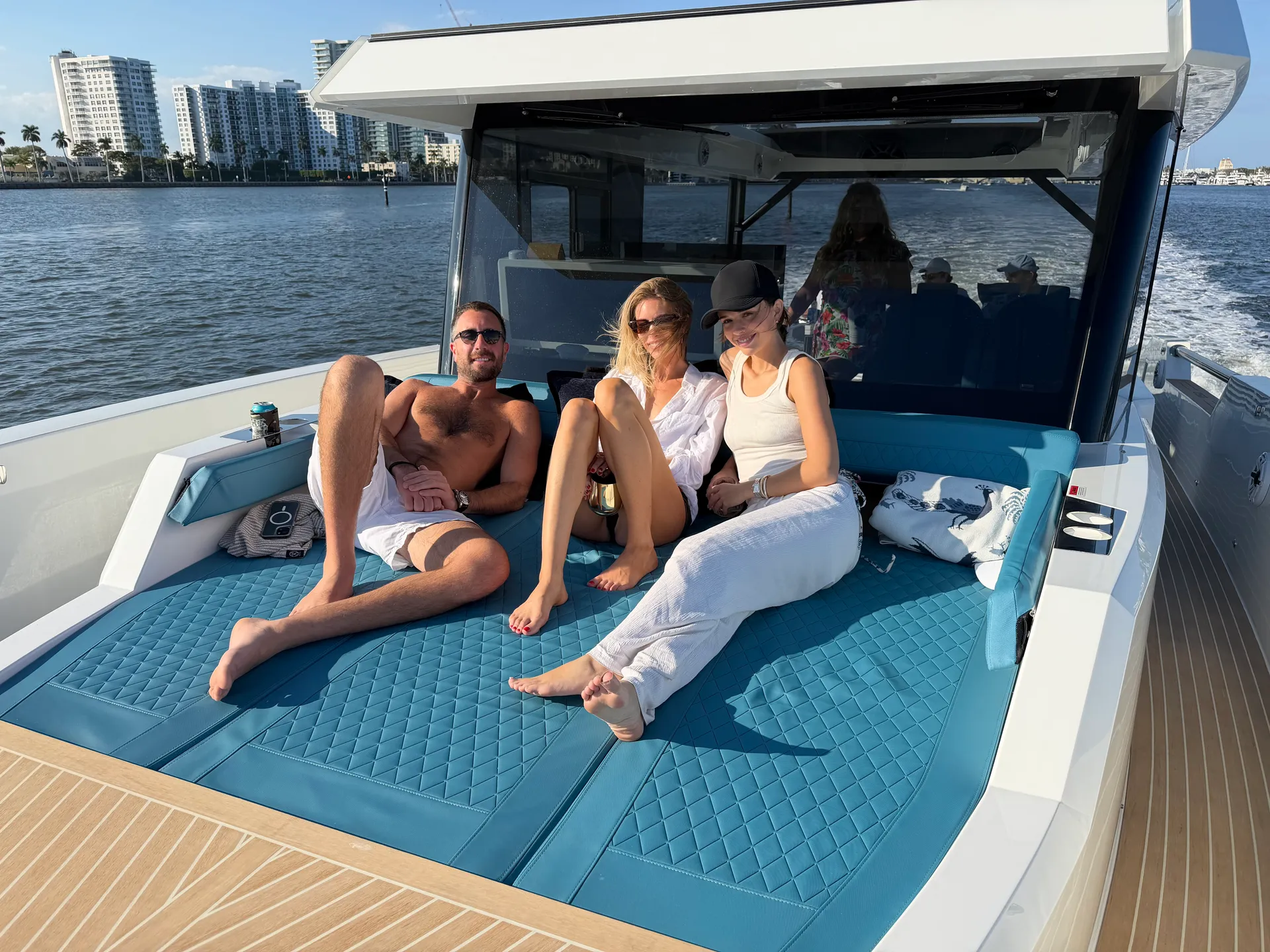 La Ondina Yacht - Party Day Perfected - Up to 13 Guests 