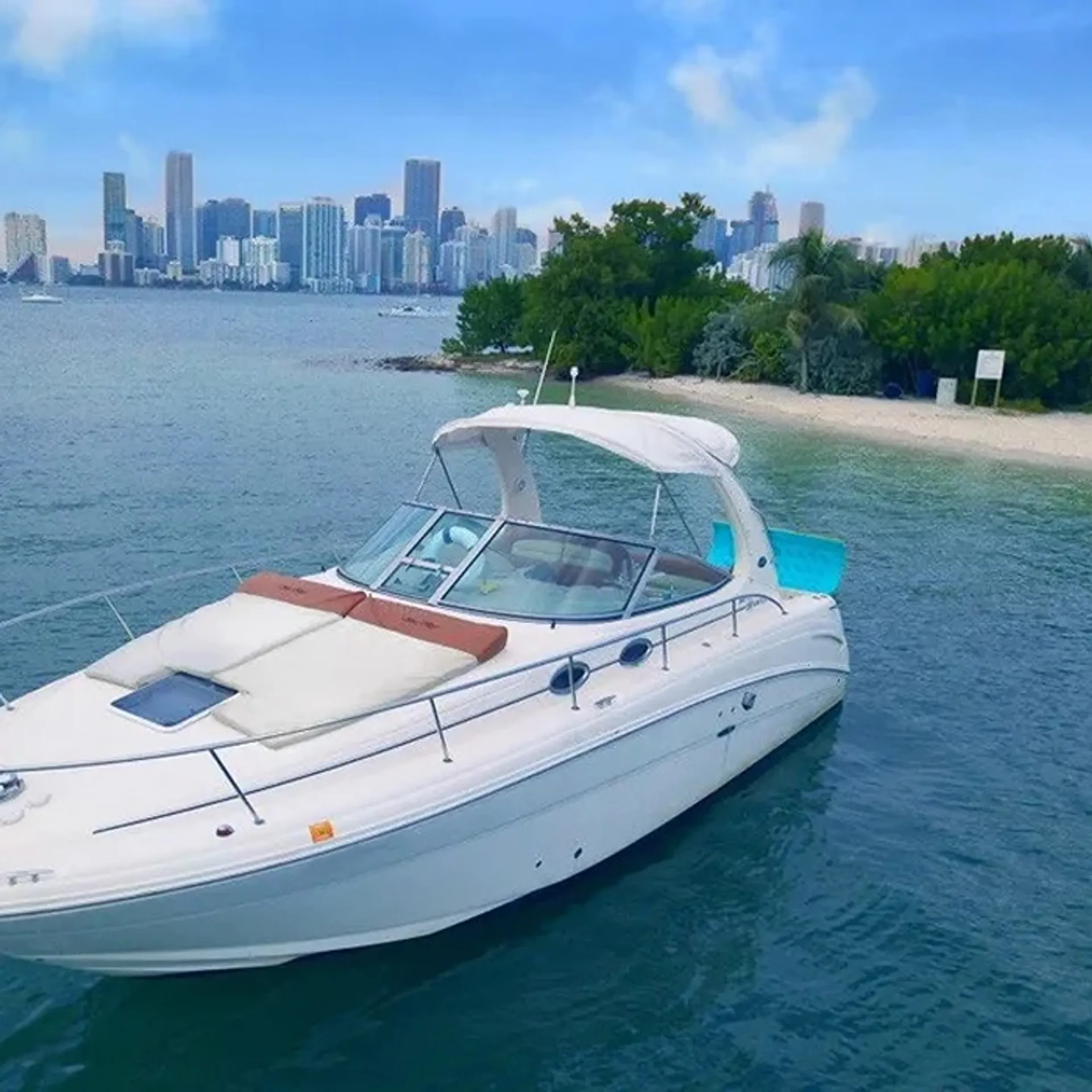 Luxury SeaRay Sundancer Party Yacht in Miami | Up to 12 Guests | 