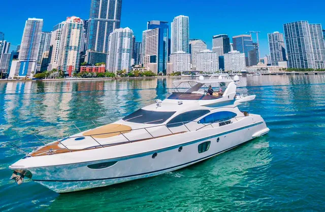 Rent a Azimut cruiser in Miami Beach, FL near me
