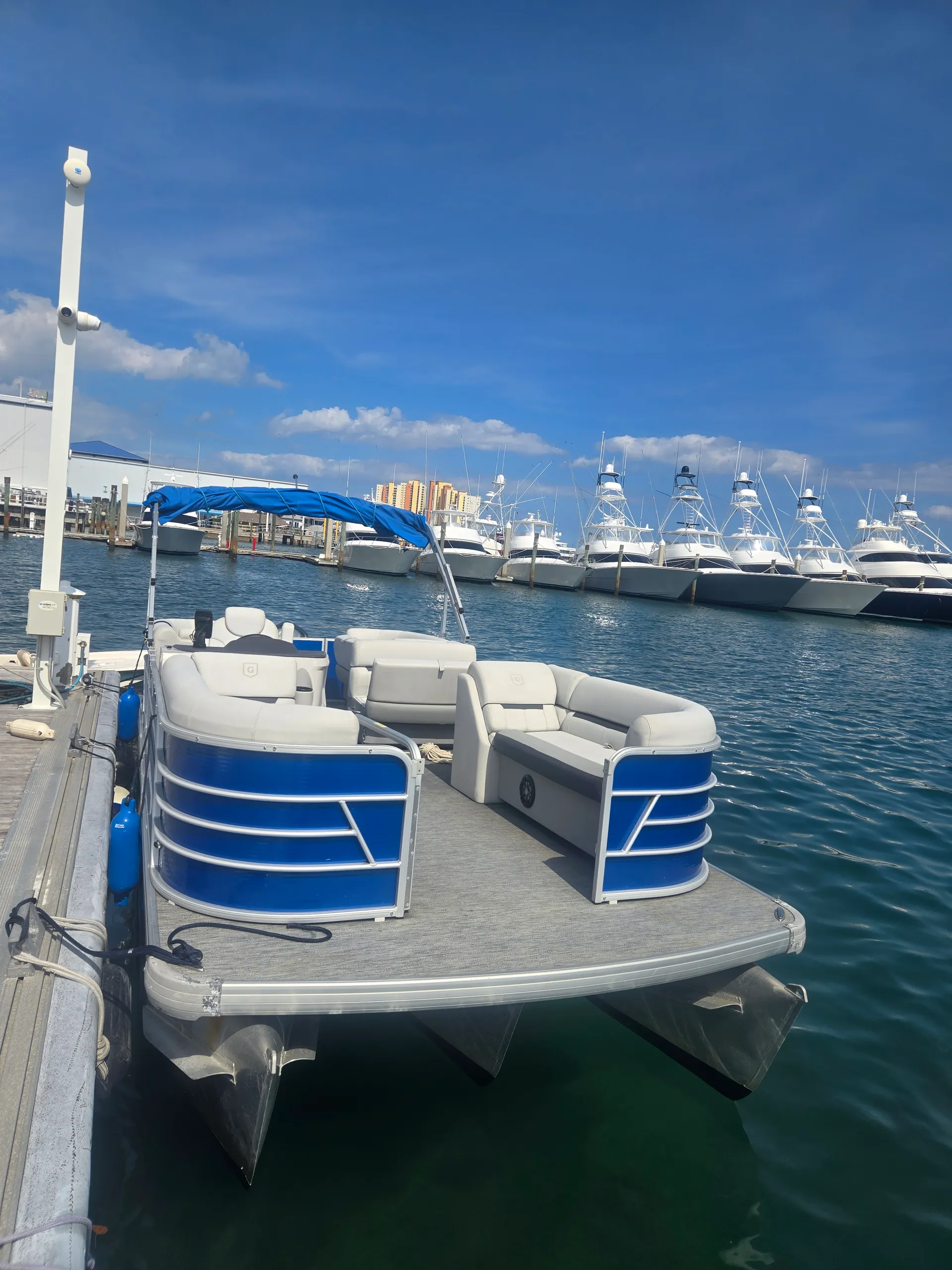 GODFREY MARINE SWEETWATER 2386 DT in Riviera Beach, FL — photo 2