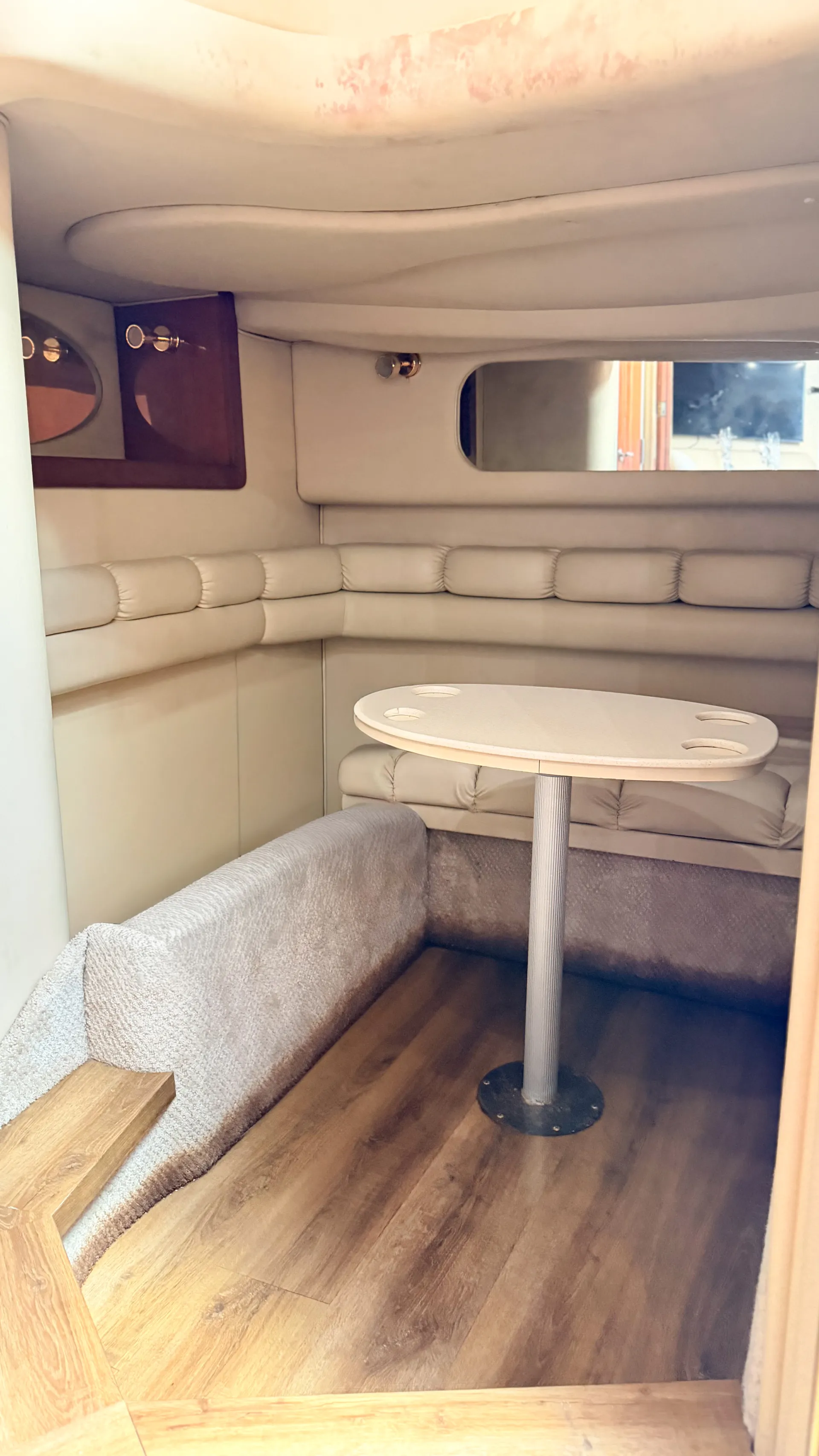 Enjoy "Venezzia" in Miami with Sundancer II 44FT!