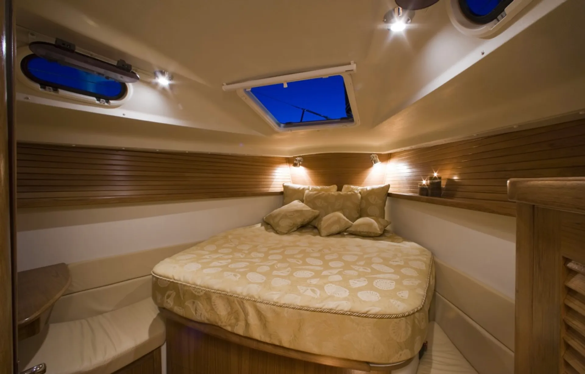 Beautiful 45’ Sailboat - Private Charter