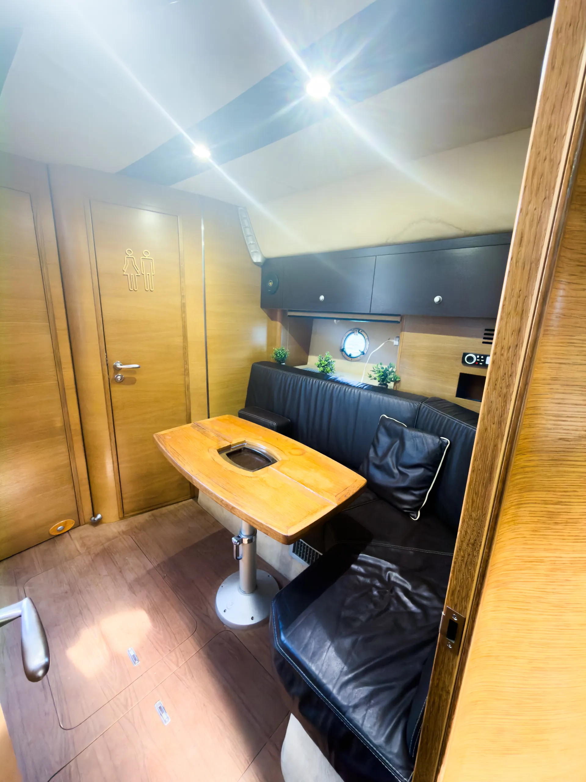 Enjoy "PARIS" 48ft Cranchi Motor Yacht in Miami!!