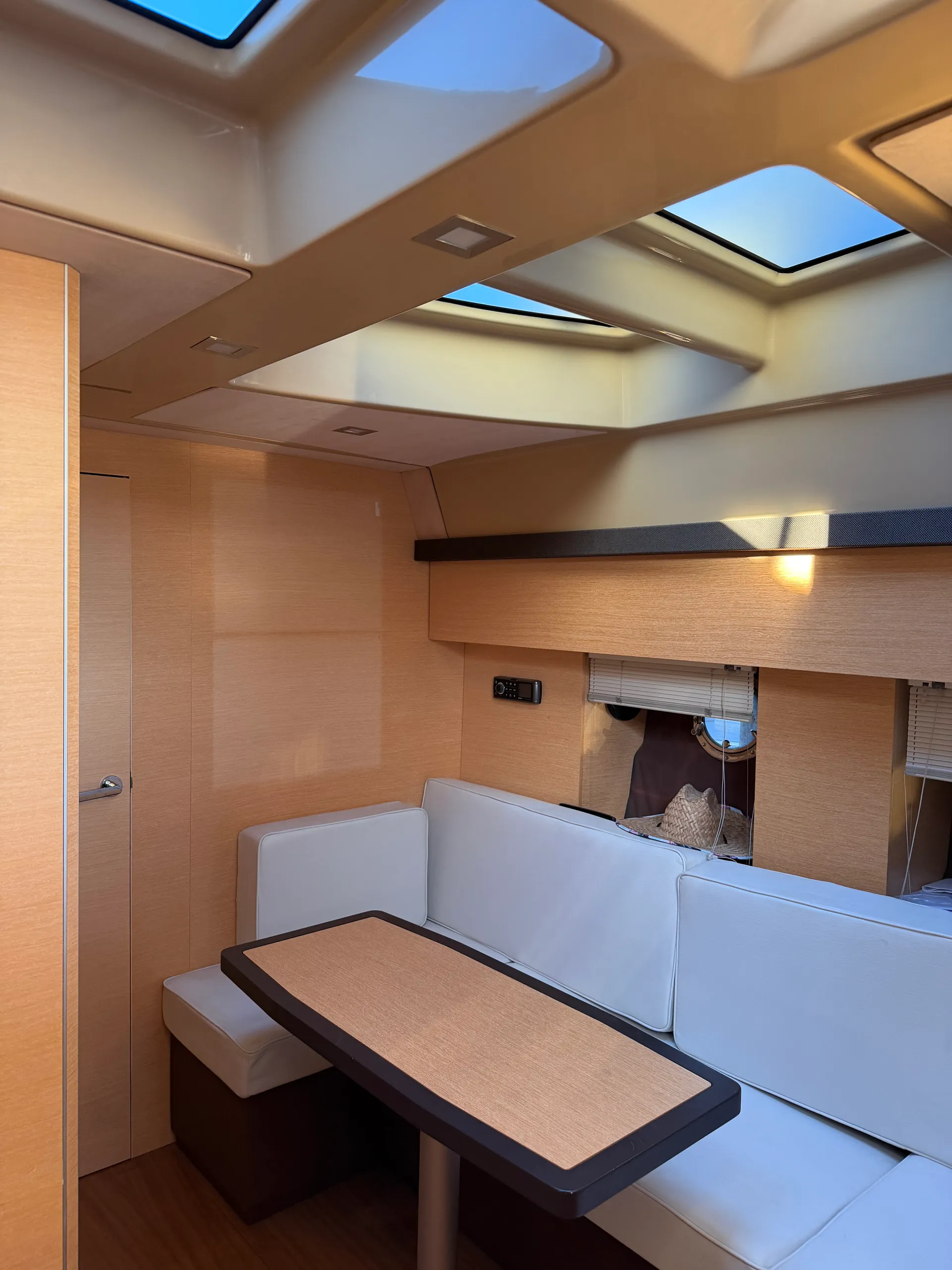 Luxury 44ft Cranchi Hardtop Italian Yatch 