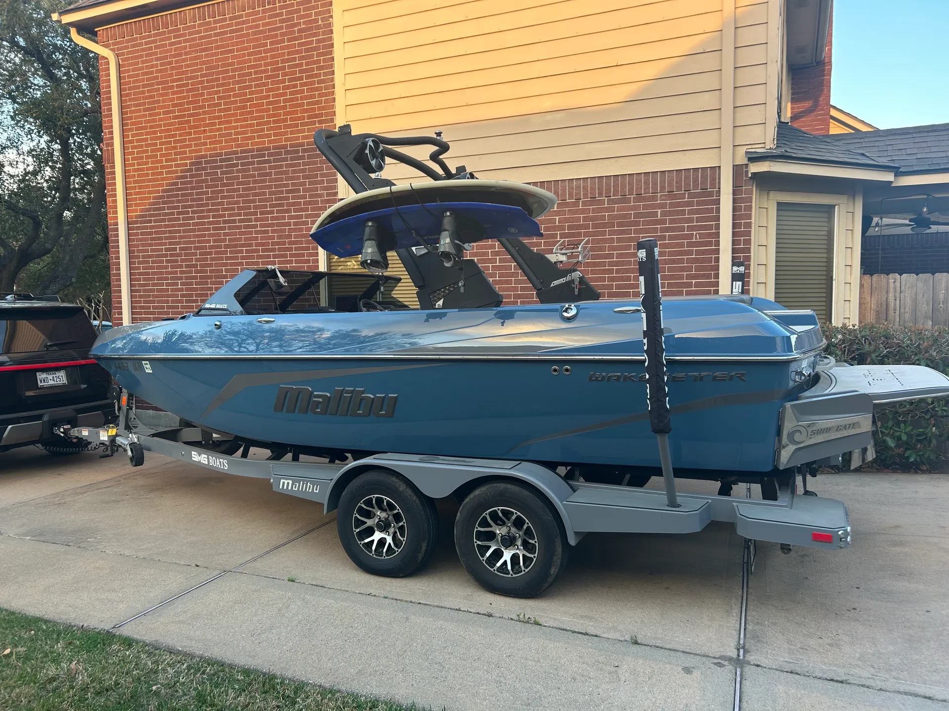 21ft Malibu VLX. Perfect all around boat