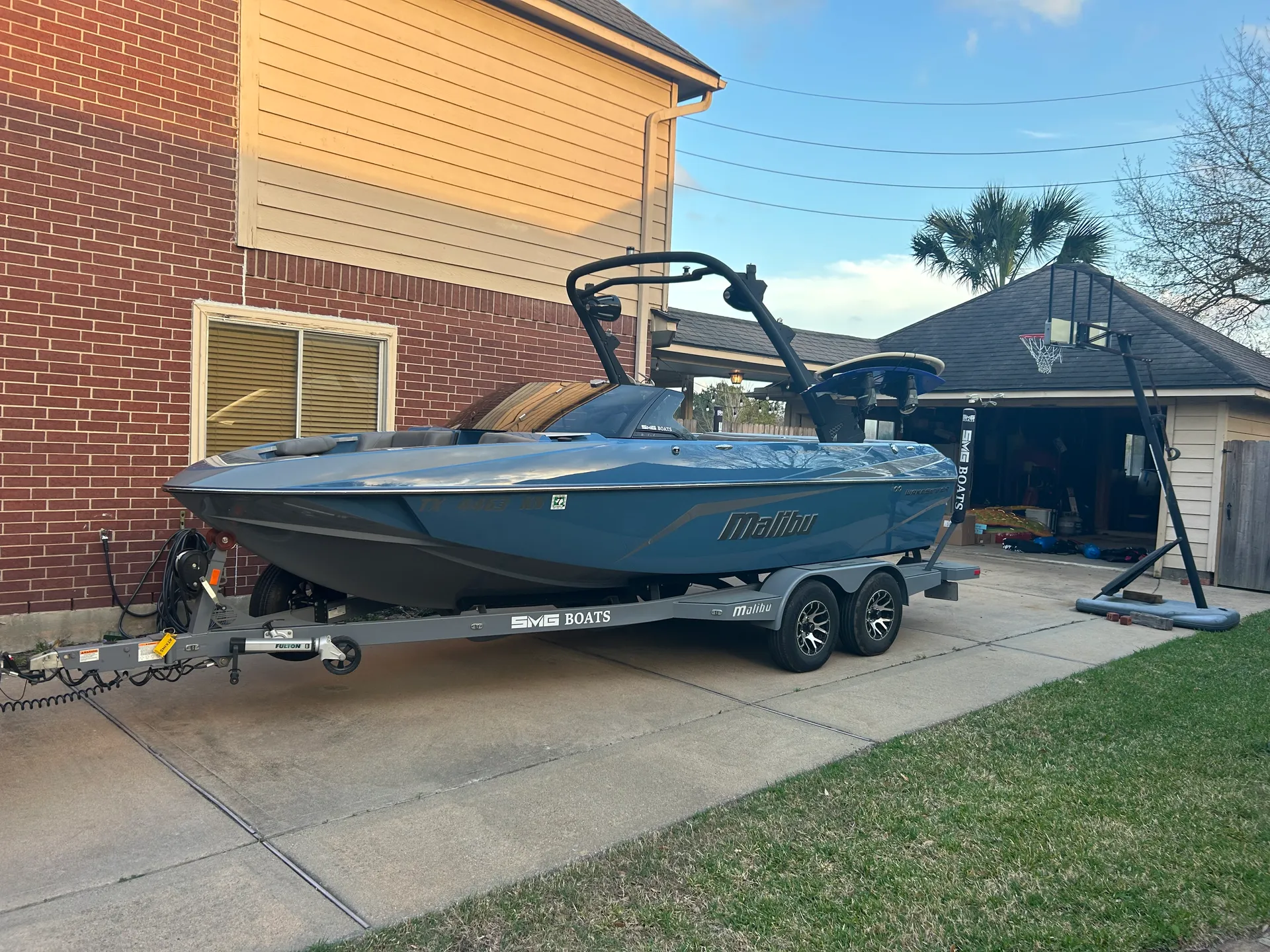 21ft Malibu VLX. Perfect all around boat