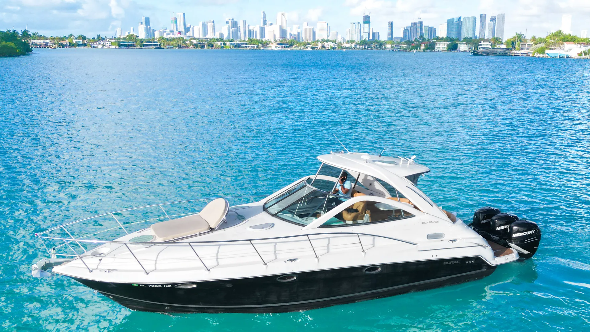Experience Luxury &amp; Fun on Our Doral Hawaii 42 ft Private Charter!