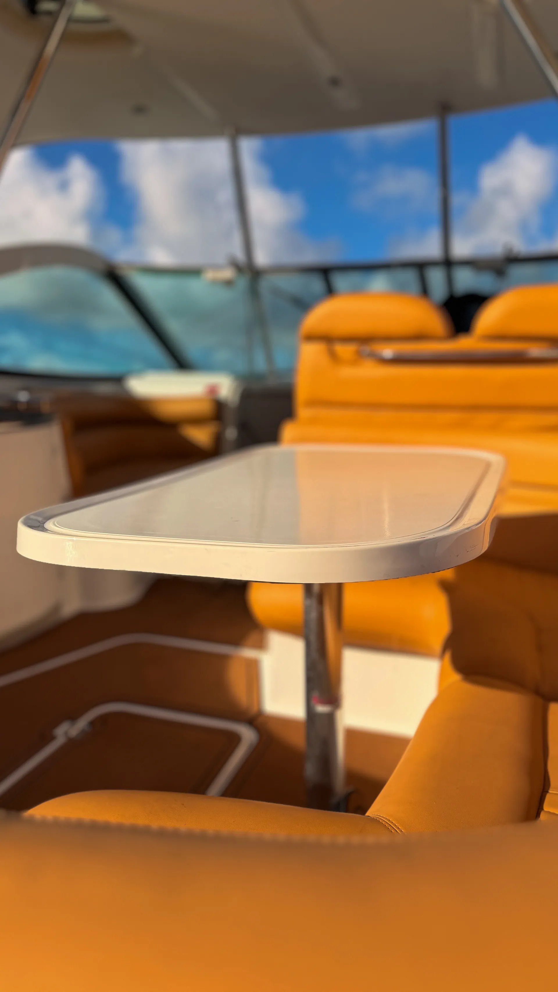 Experience Luxury &amp; Fun on Our Doral Hawaii 42 ft Private Charter!